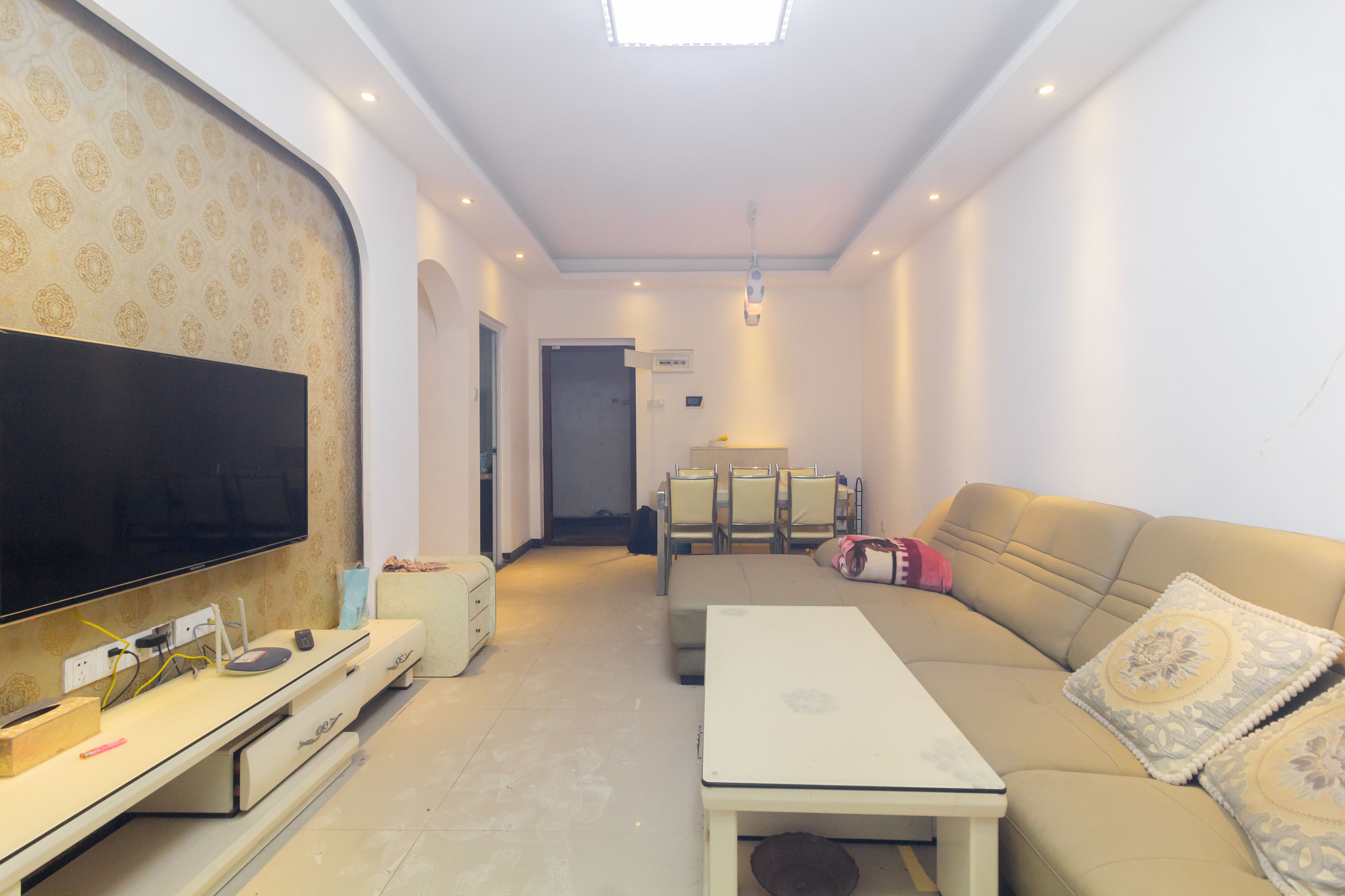 康桥长郡  2室1厅1卫    52.8万 康桥长郡  2室1厅1卫    52.8万客厅