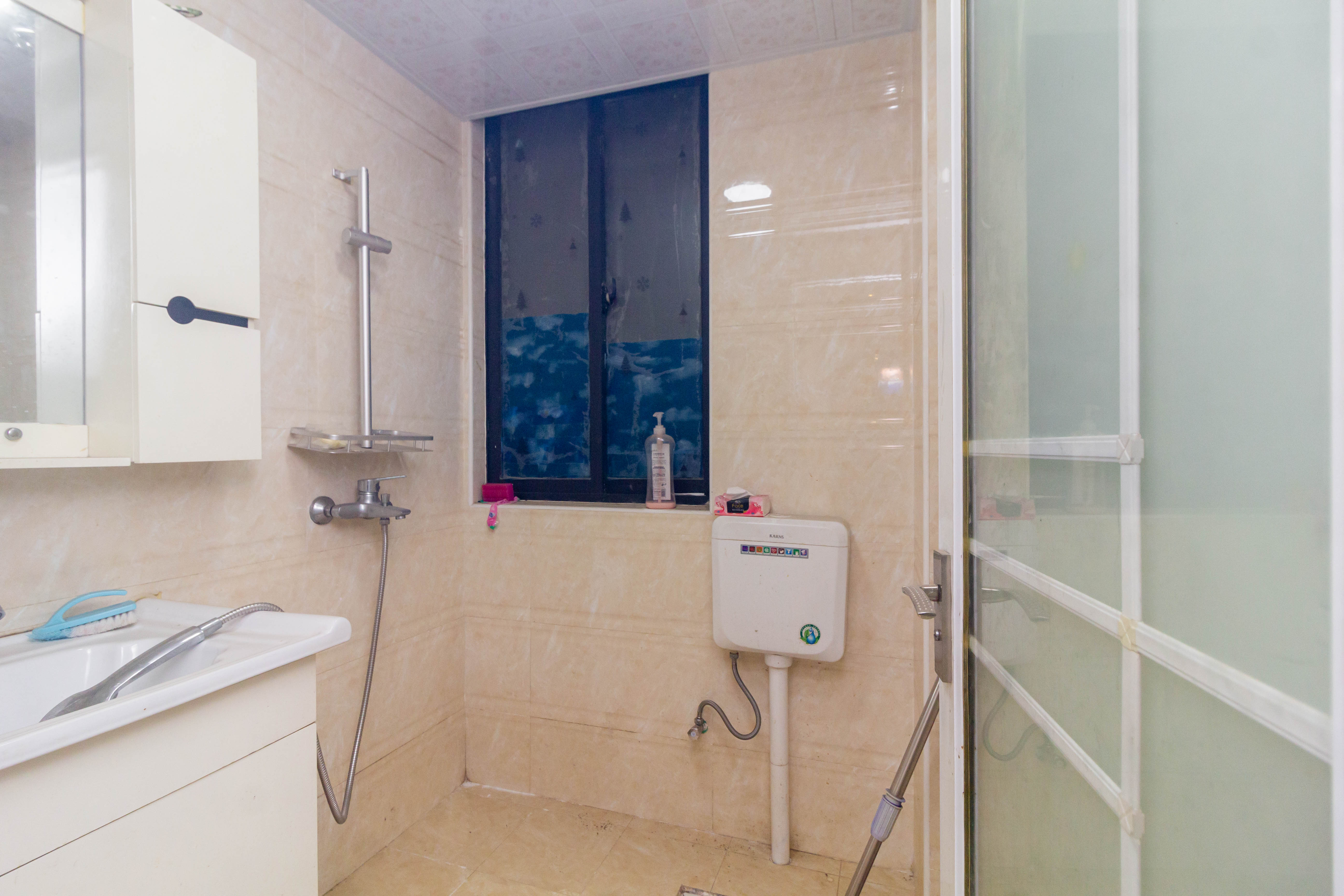 康桥长郡  2室1厅1卫    52.8万卫生间