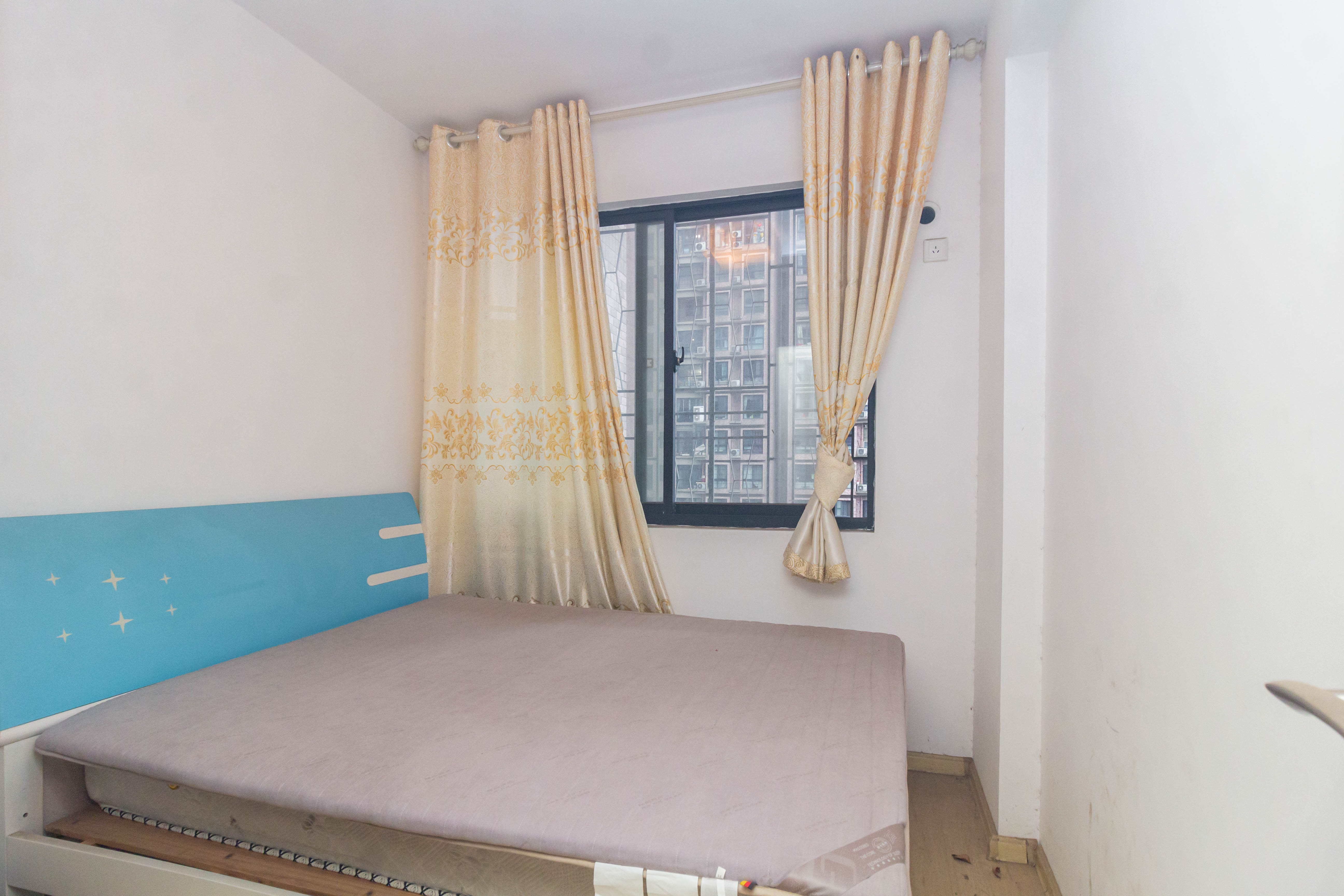 康桥长郡  2室1厅1卫    52.8万 康桥长郡  2室1厅1卫    52.8万卧室