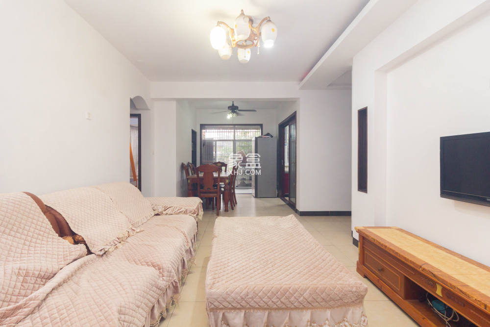 东业苹果社区  2室2厅1卫    40.0万