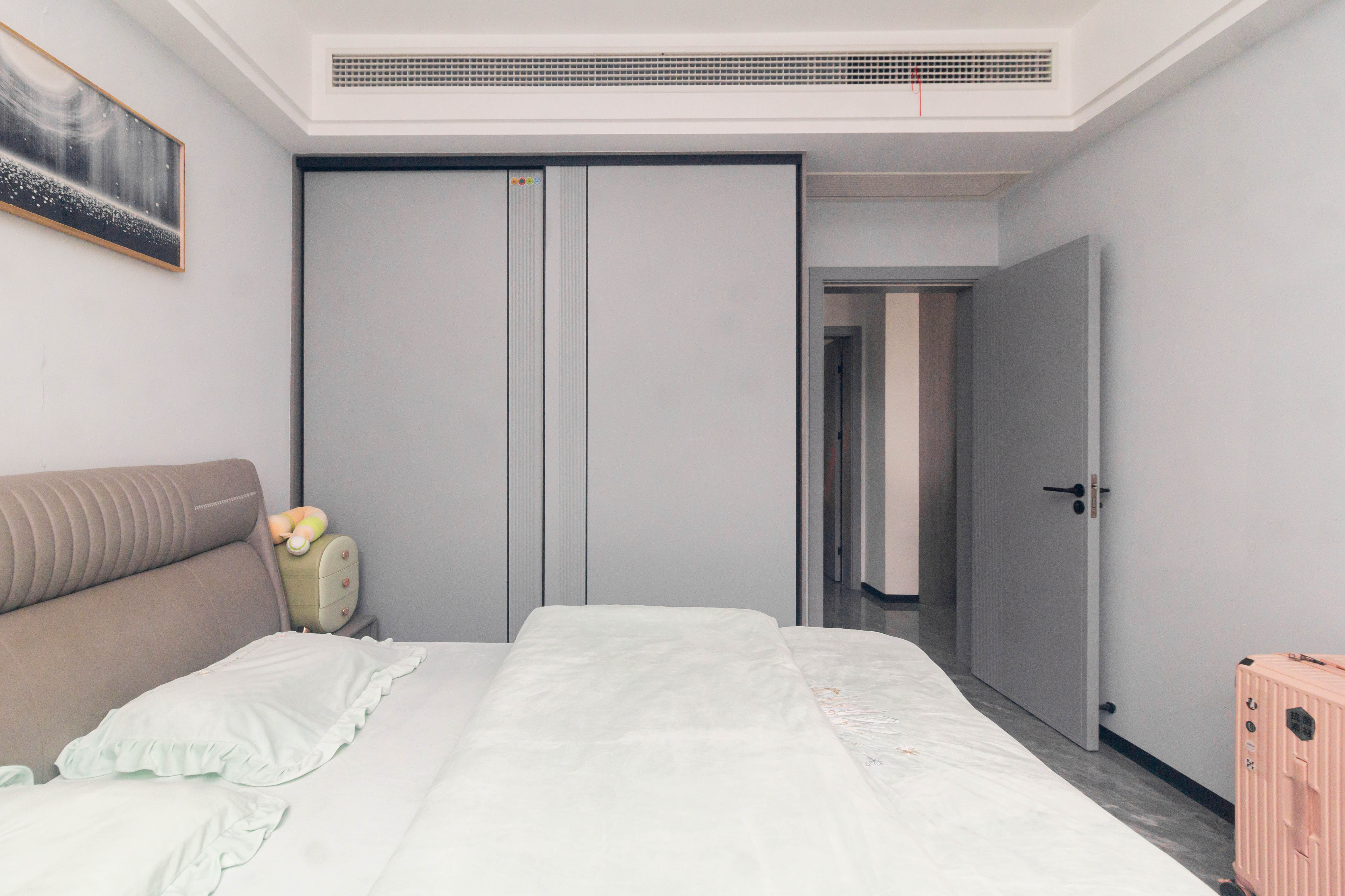 中交中央公园D2区 2室2厅1卫 104.0万 中交中央公园D2区 2室2厅1卫 104.0万卧室