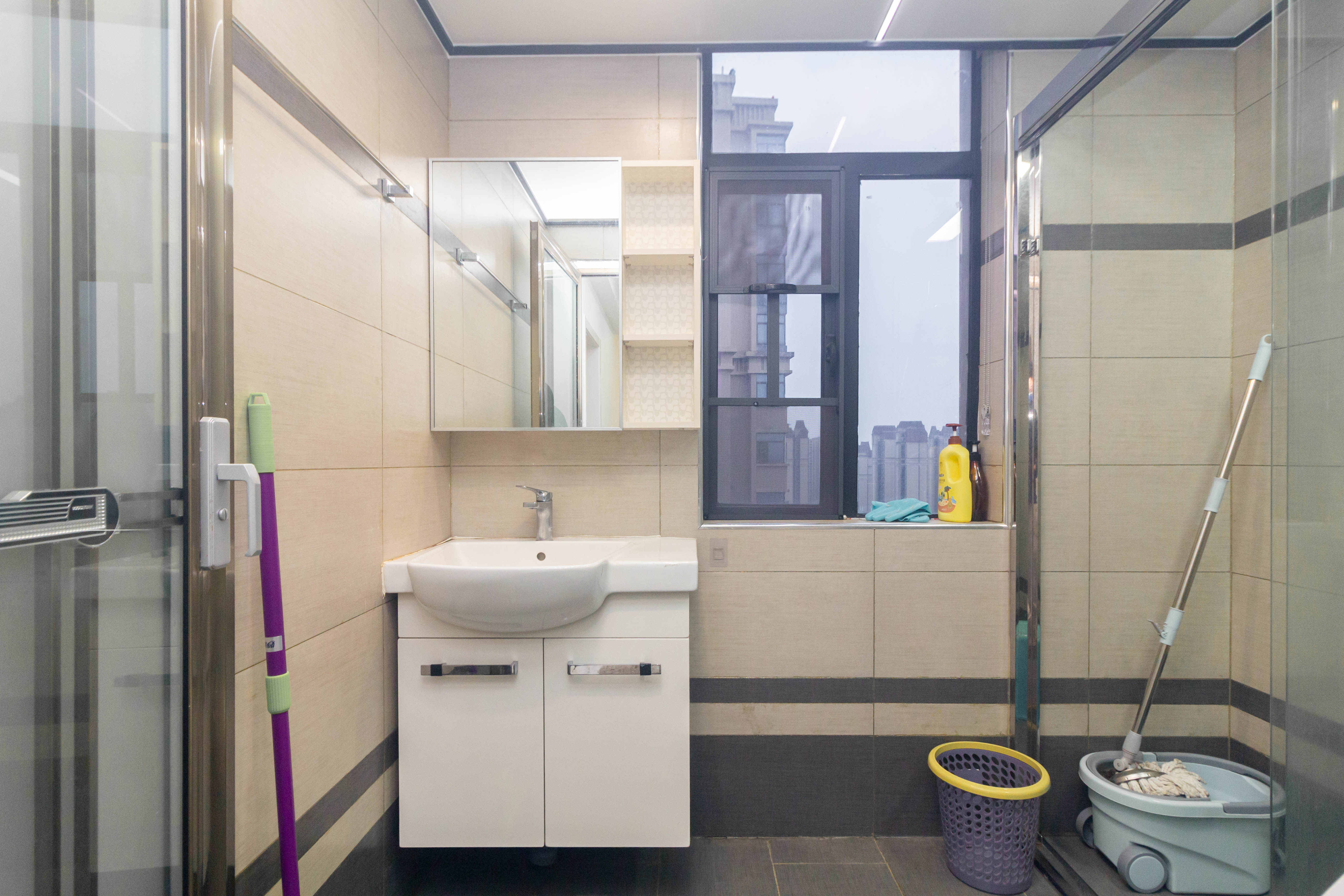 辉煌国际城二期  3室2厅1卫    105.0万 辉煌国际城二期  3室2厅1卫    105.0万卫生间