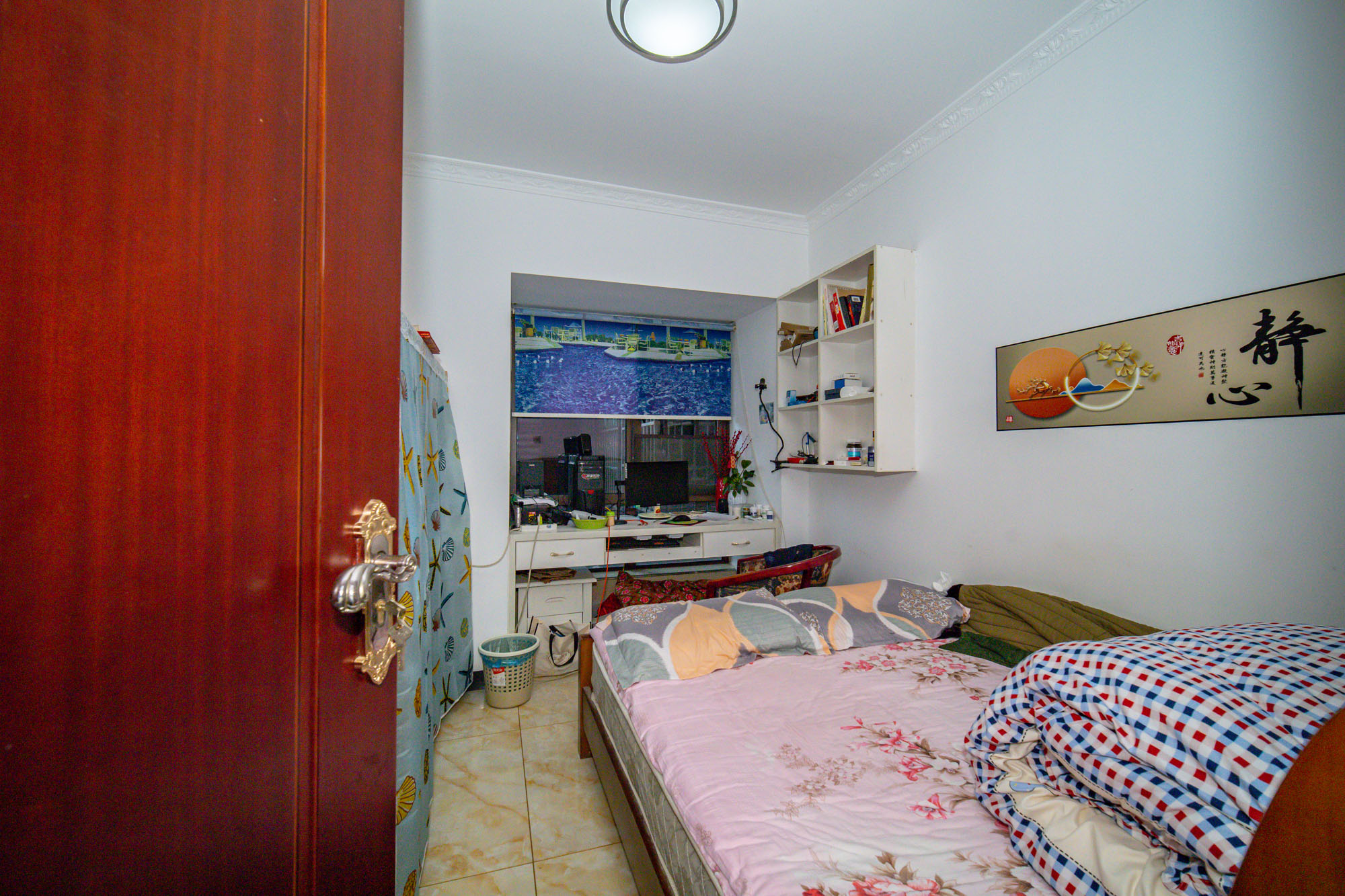 新长海广场 3室2厅2卫 63.8万 新长海广场 3室2厅2卫 63.8万卧室