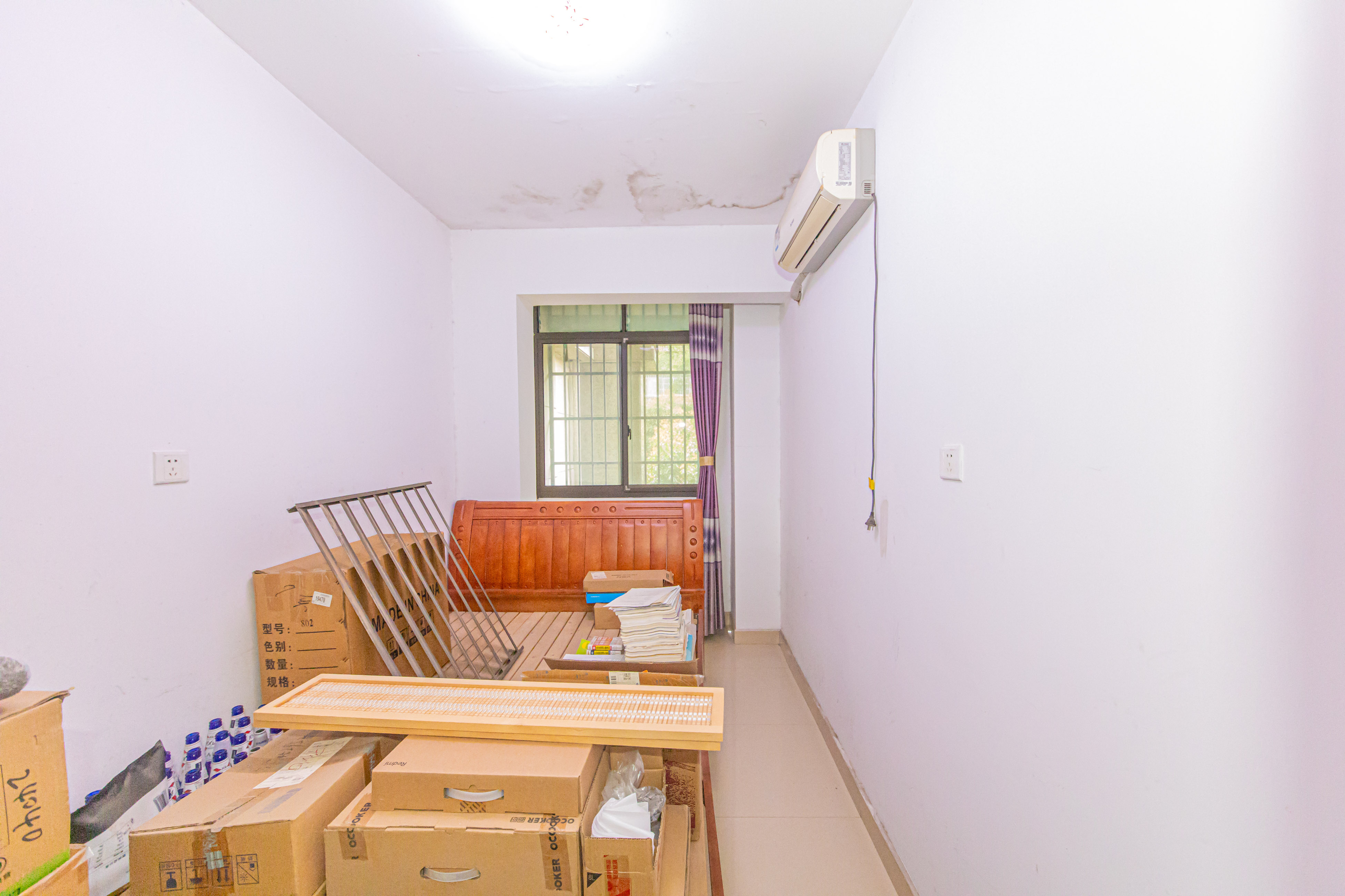 绿地公馆(绿地名邸) 3室2厅2卫 110.0万 绿地公馆(绿地名邸) 3室2厅2卫 110.0万卧室