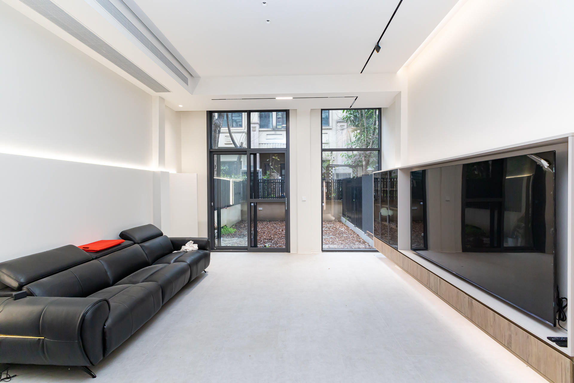 龙湖湘风原著(龙湖湘风星城)  6室1厅4卫    470.0万 龙湖湘风原著(龙湖湘风星城)  6室1厅4卫    470.0万客厅