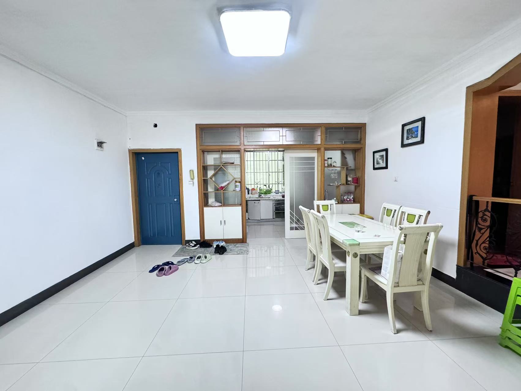 华茂商厦 3室2厅2卫 56.8万 华茂商厦 3室2厅2卫 56.8万室内图