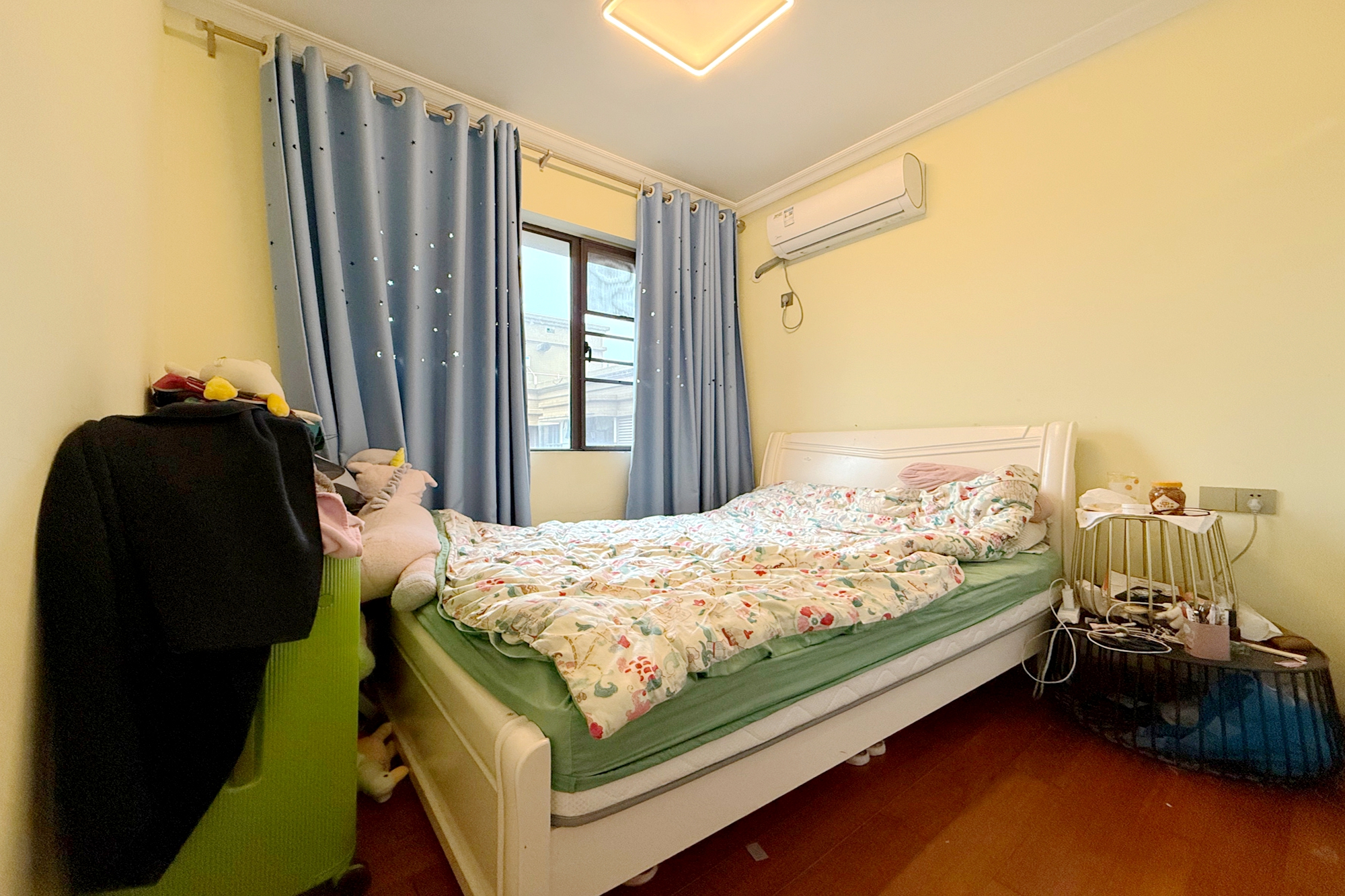 润和长郡(润和紫郡二三期) 3室2厅2卫 69.8万 润和长郡(润和紫郡二三期) 3室2厅2卫 69.8万卧室