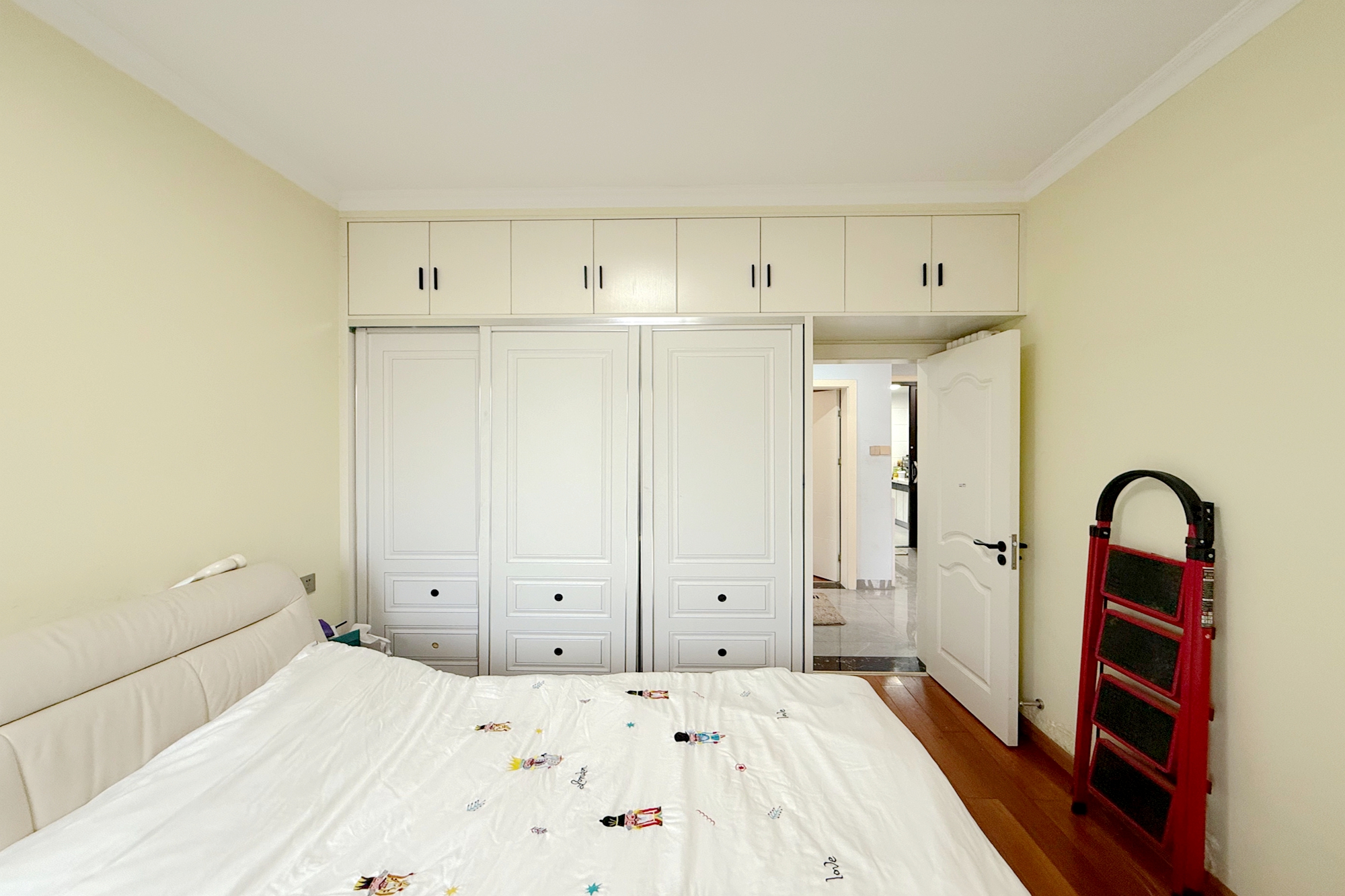 润和长郡(润和紫郡二三期) 3室2厅2卫 69.8万 润和长郡(润和紫郡二三期) 3室2厅2卫 69.8万卧室