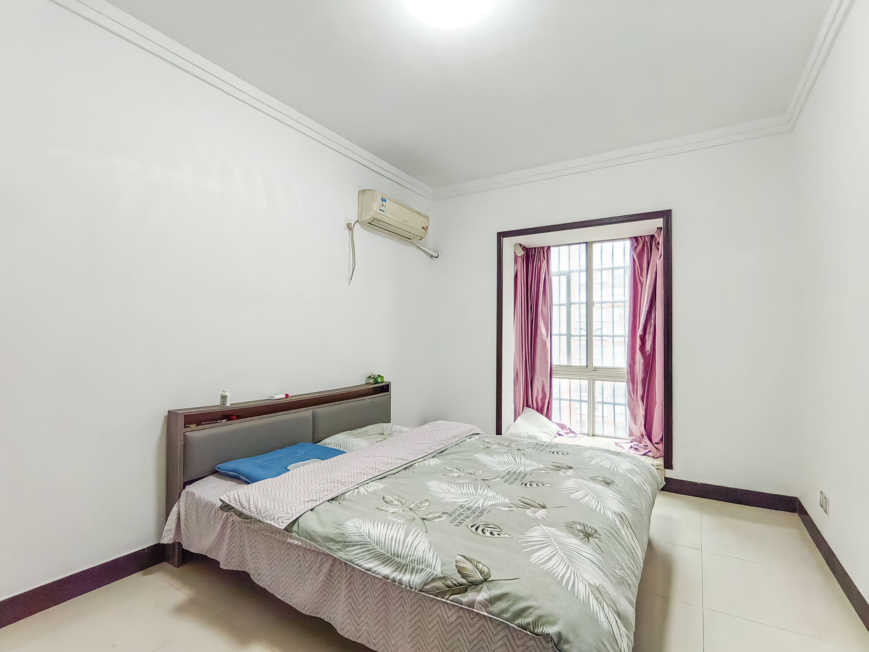 广泰家园  4室2厅2卫    70.0万 广泰家园  4室2厅2卫    70.0万卧室