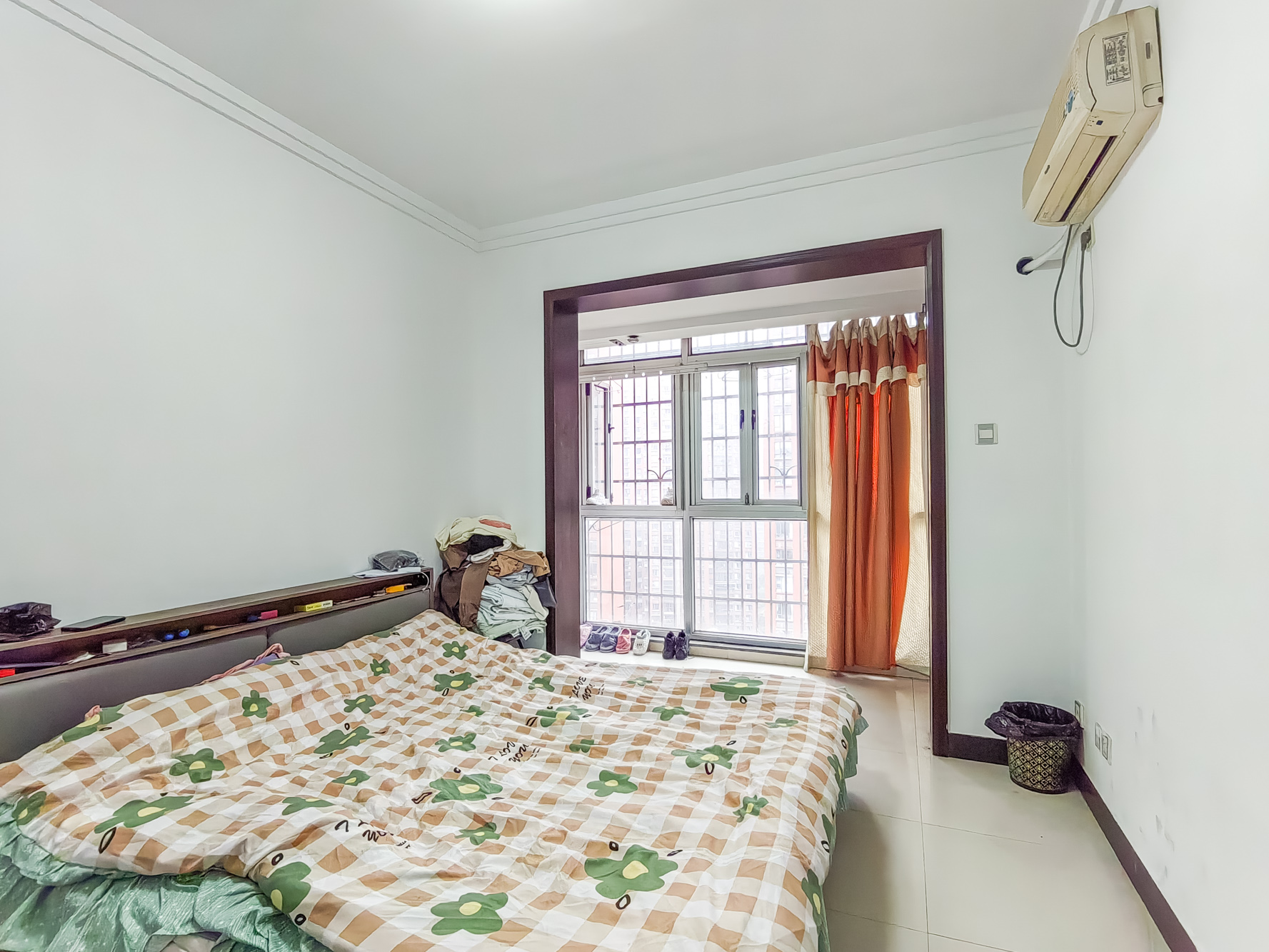 广泰家园  4室2厅2卫    70.0万 广泰家园  4室2厅2卫    70.0万卧室