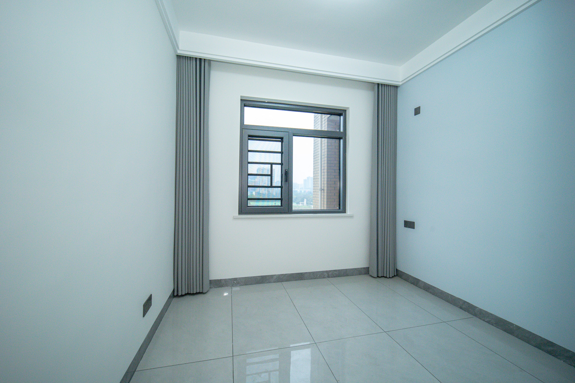 楚天世纪城西苑 3室2厅2卫 118.0万 楚天世纪城西苑 3室2厅2卫 118.0万卧室