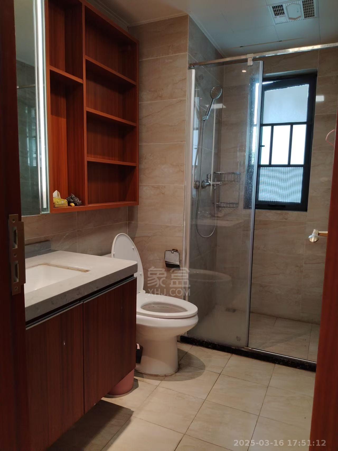 恒大华府 3室2厅1卫 2100.0元/月 恒大华府 3室2厅1卫 2100.0元/月室内图