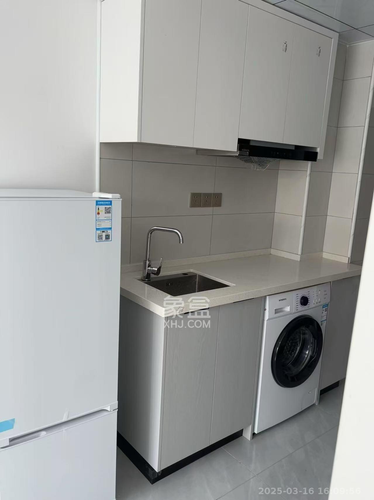 碧桂园印象  1室0厅0卫   1300.00元/月室内图
