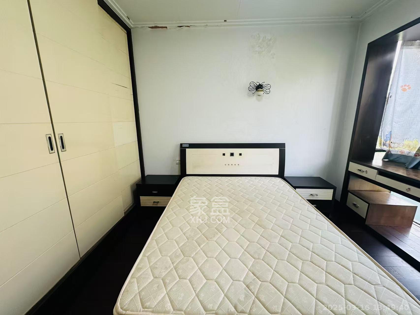 东方新城  3室2厅2卫   2500.00元/月室内图