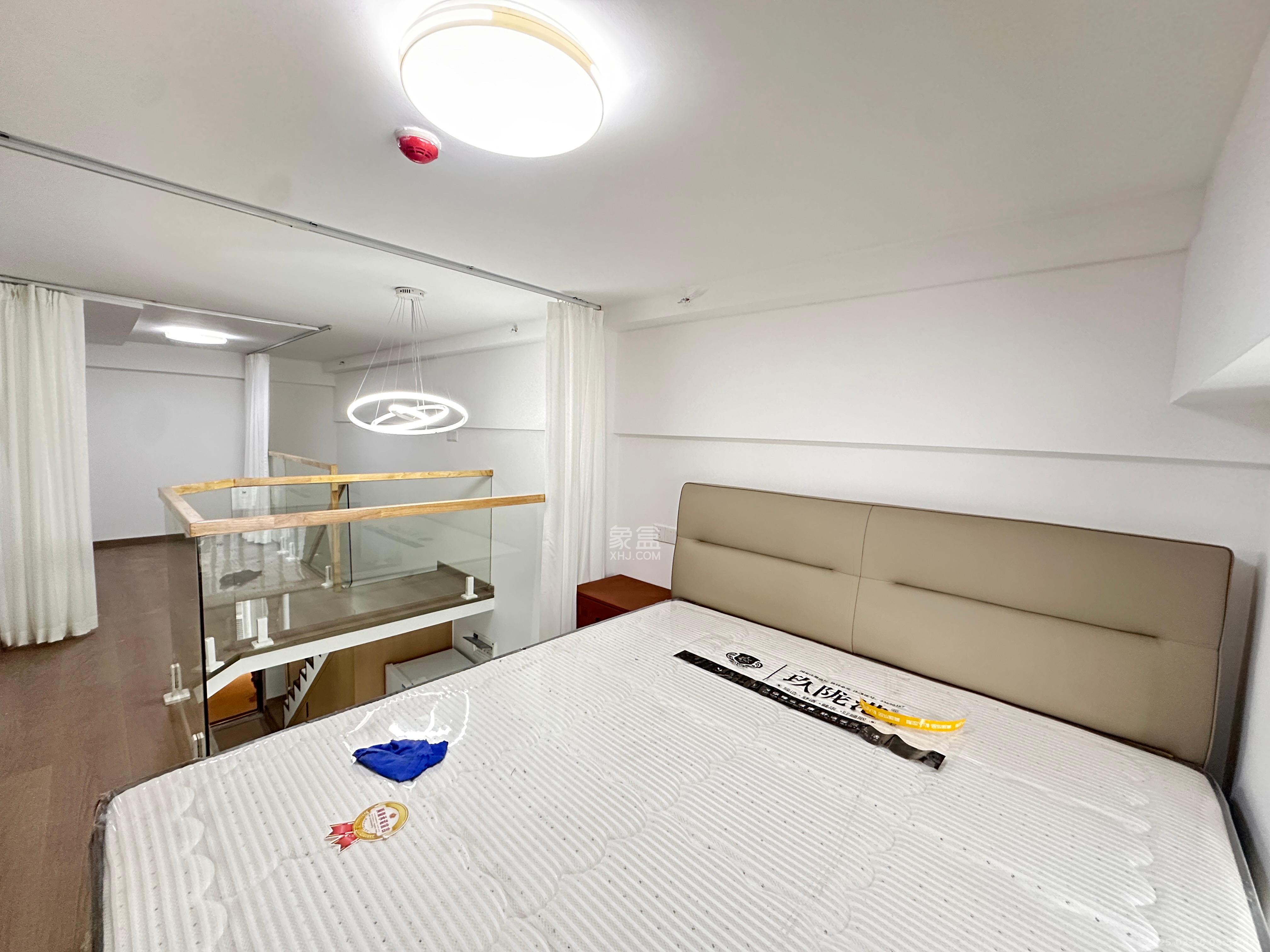 佳兆业云顶都汇 2室1厅1卫 1700.0元/月 佳兆业云顶都汇 2室1厅1卫 1700.0元/月室内图