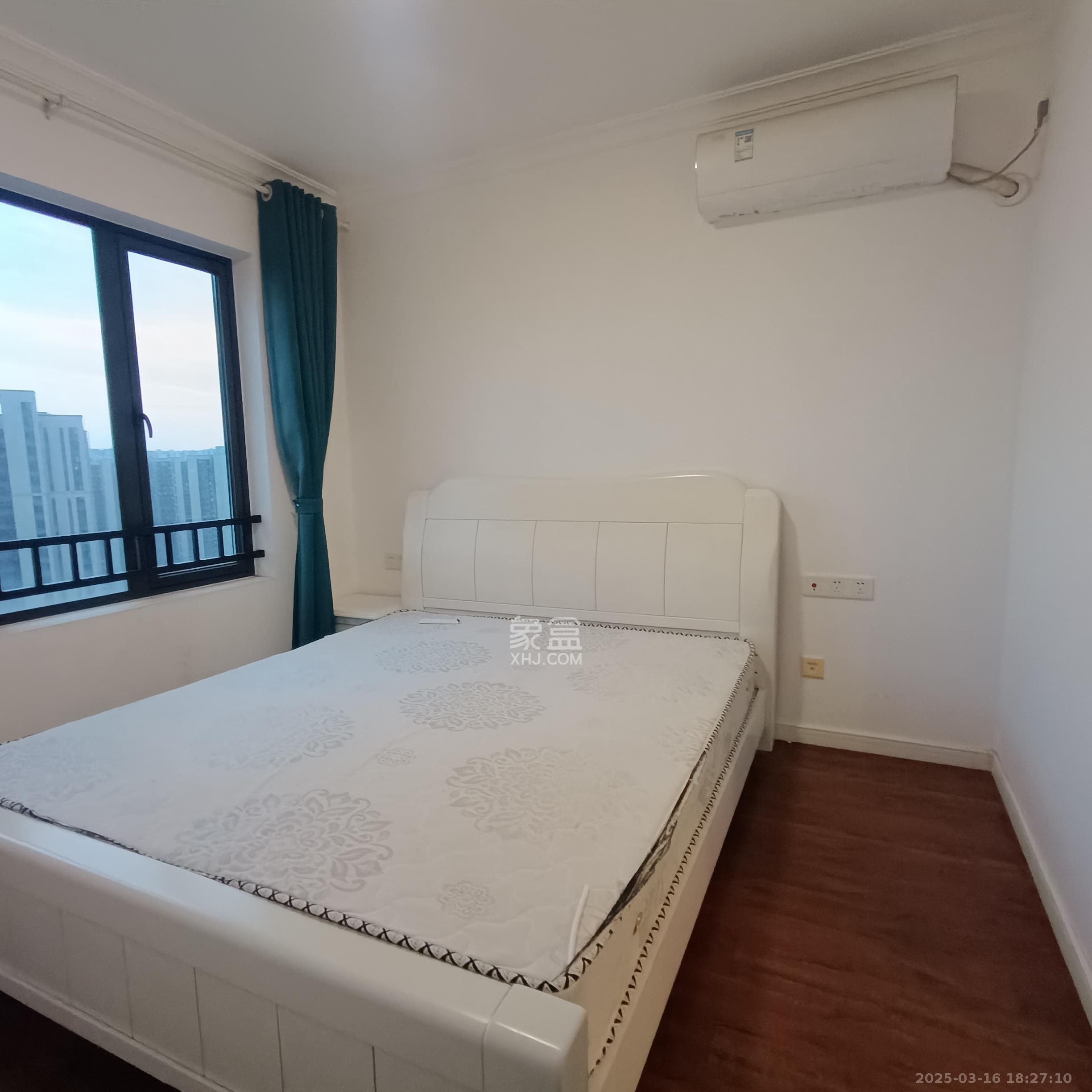 万科魅力之城观澜里 3室2厅2卫 2500.0元/月 万科魅力之城观澜里 3室2厅2卫 2500.0元/月室内图