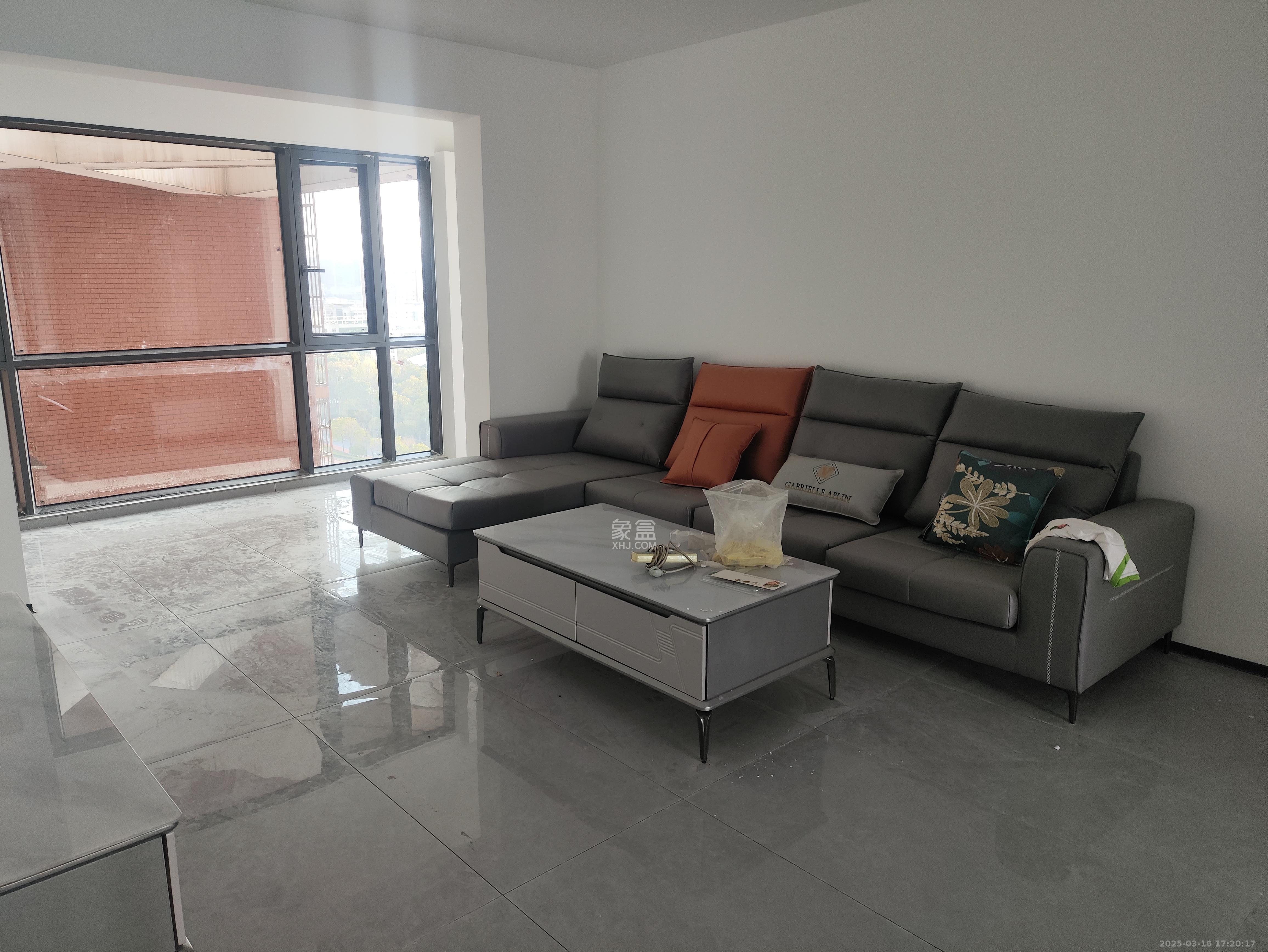 长永佳苑 3室2厅1卫 2000.0元/月 长永佳苑 3室2厅1卫 2000.0元/月室内图