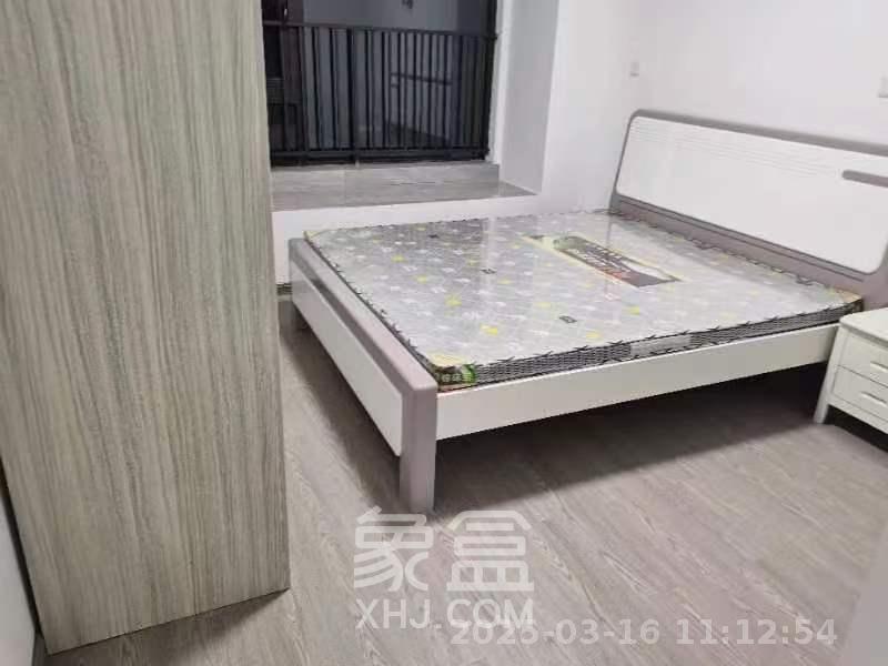 远洋红星天铂一期  4室2厅2卫    3000.0元/月室内图