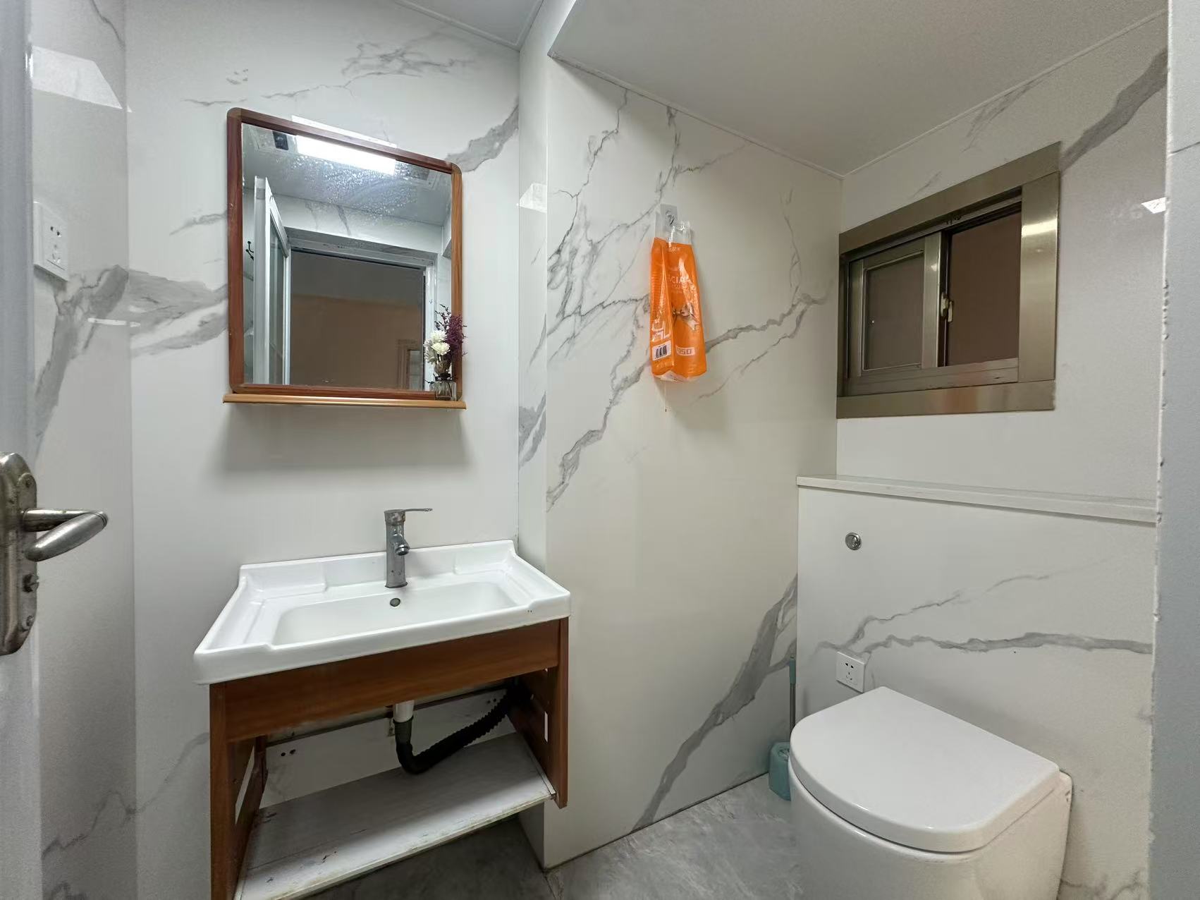 绿地海德公馆 3室2厅2卫 3700.0元/月 绿地海德公馆 3室2厅2卫 3700.0元/月室内图