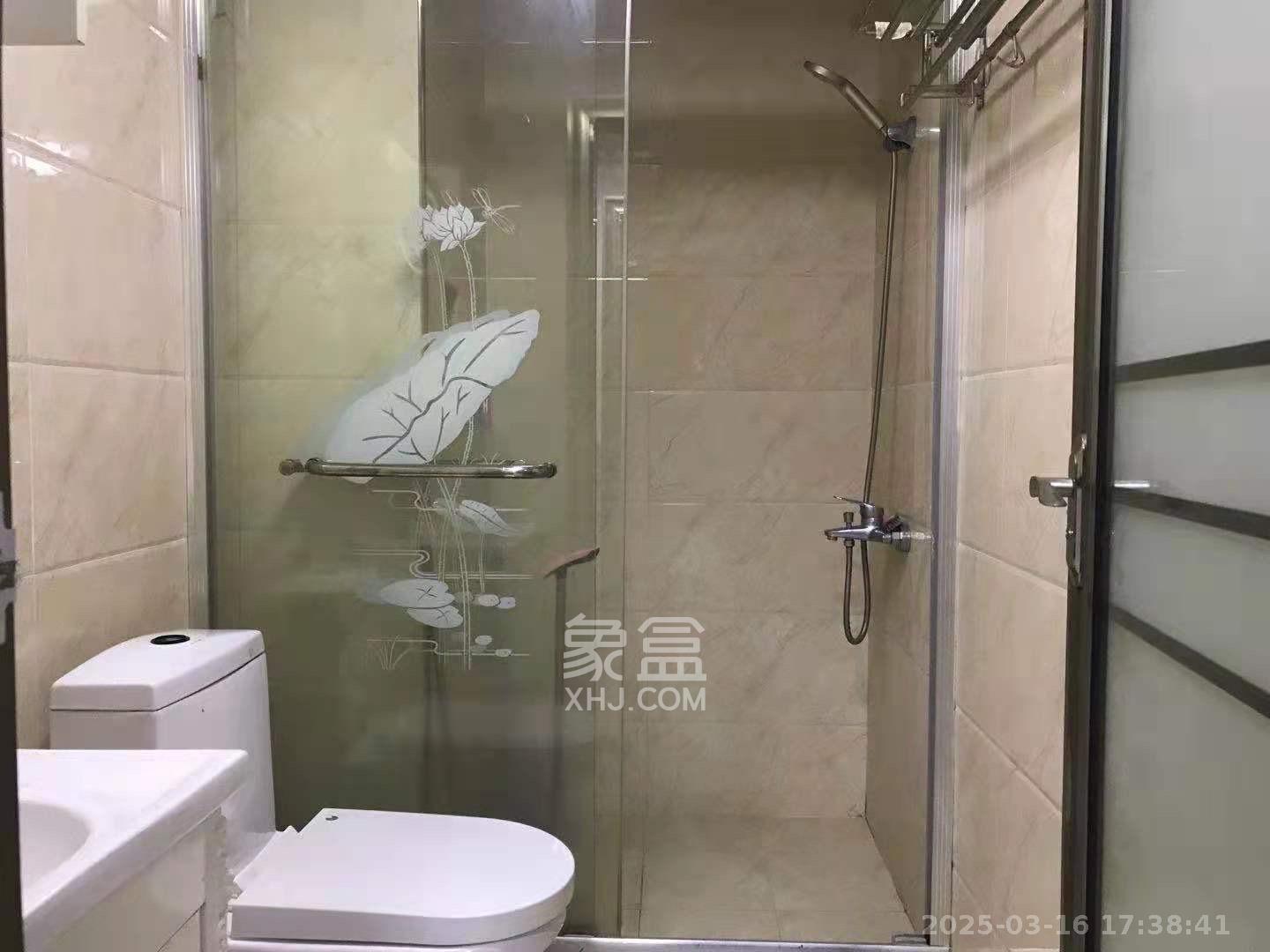 北辰三角洲E3区 1室1厅1卫 2000.0元/月 北辰三角洲E3区 1室1厅1卫 2000.0元/月室内图