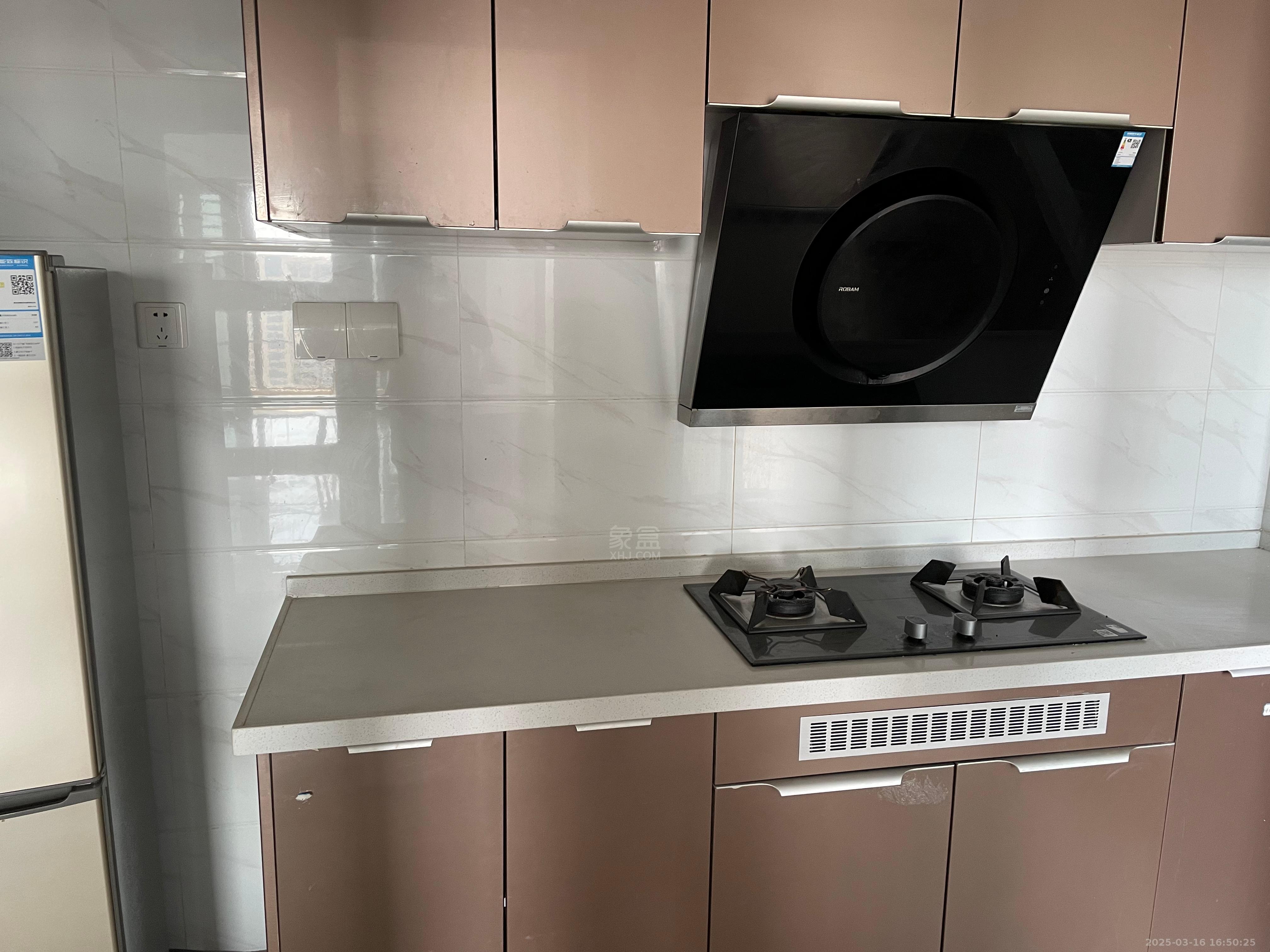 碧桂园麓府 3室2厅2卫 1900.0元/月 碧桂园麓府 3室2厅2卫 1900.0元/月室内图