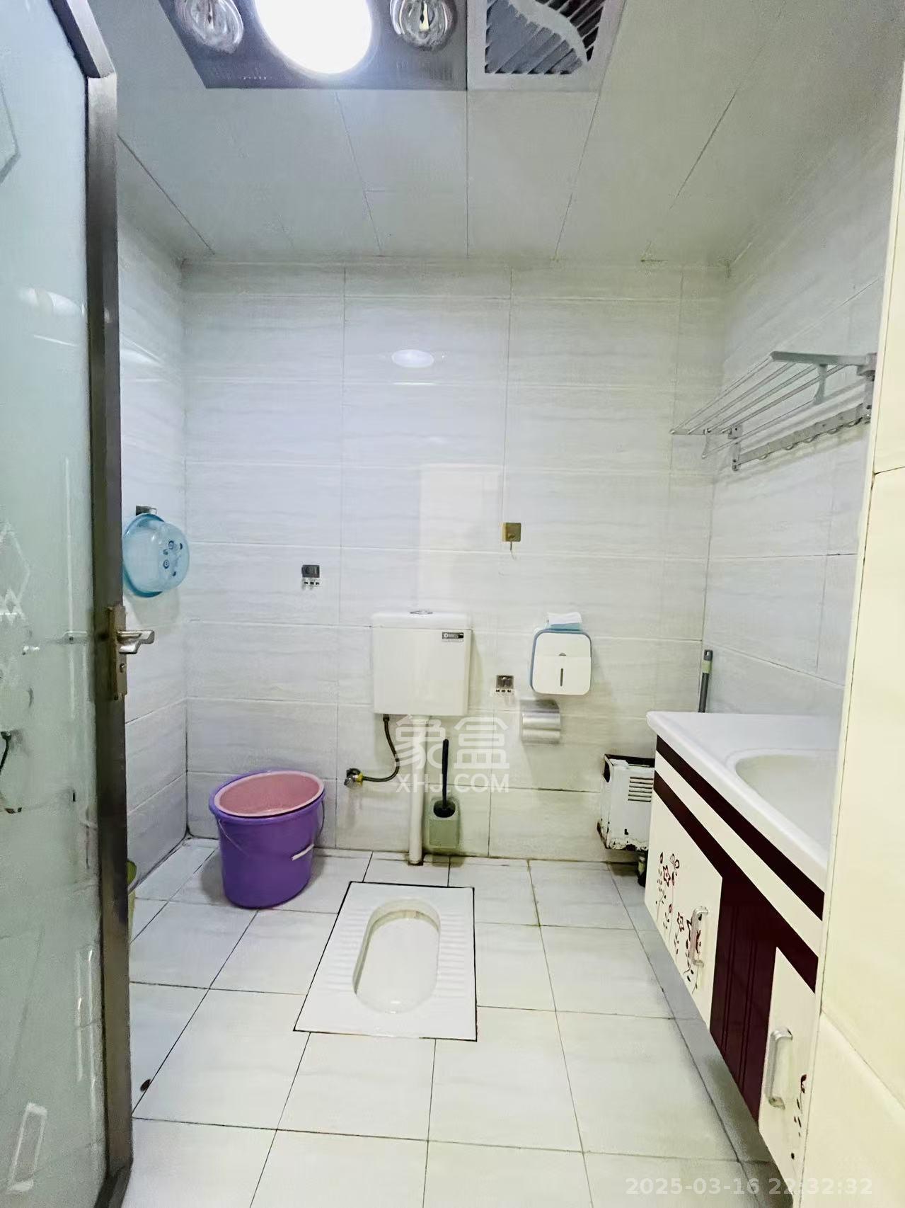 怡海星城  1室1厅1卫    950.0元/月 怡海星城  1室1厅1卫    950.0元/月