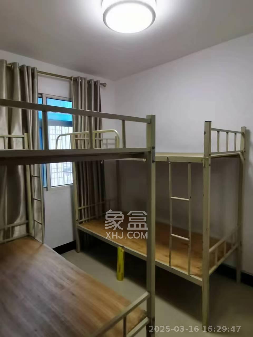 远东公寓  3室1厅1卫   2500.00元/月室内图
