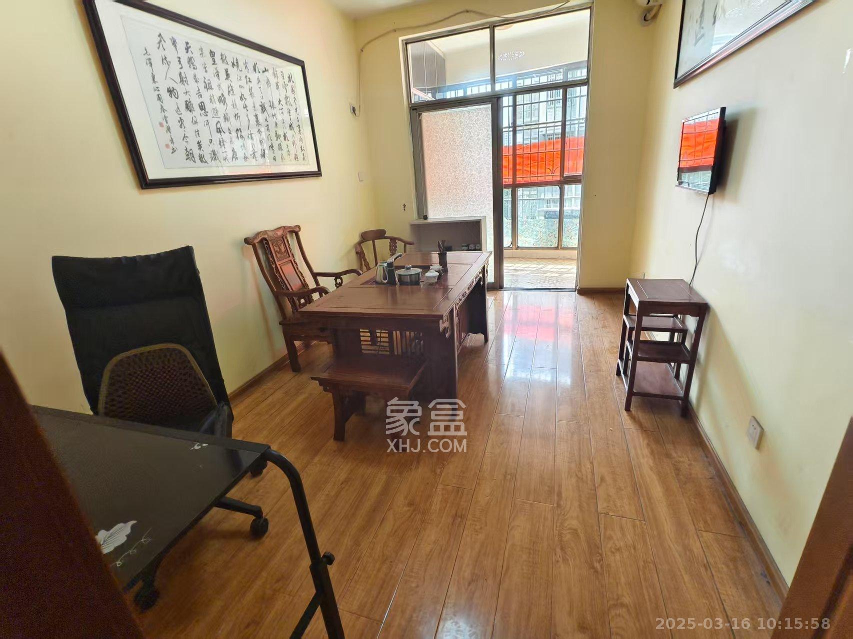 黄鹤小区3片 3室2厅1卫 1900.0元/月 黄鹤小区3片 3室2厅1卫 1900.0元/月室内图