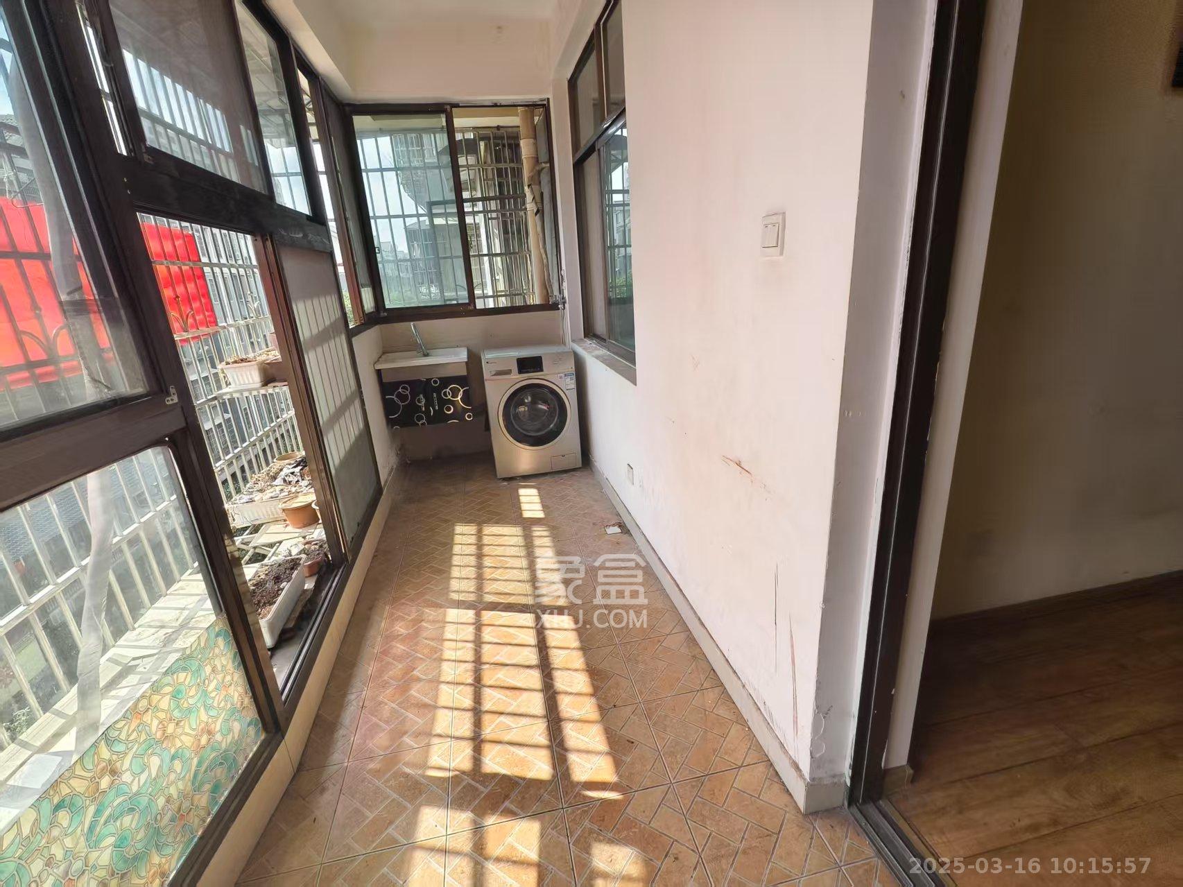 黄鹤小区3片 3室2厅1卫 1900.0元/月 黄鹤小区3片 3室2厅1卫 1900.0元/月室内图