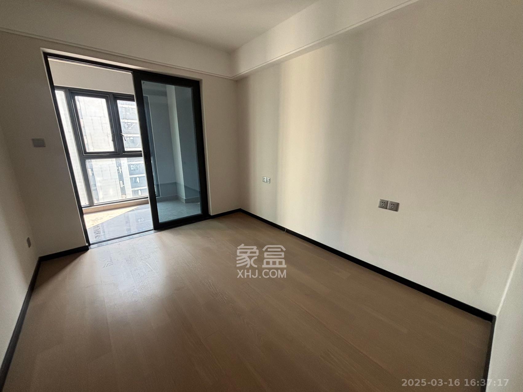 中海阅溪府  5室2厅2卫   5500.00元/月室内图