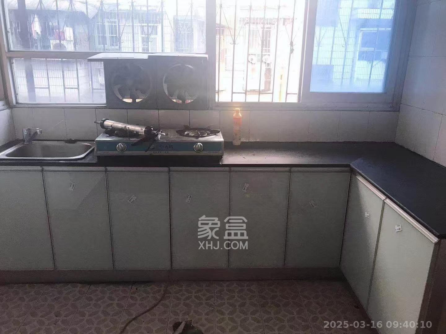 长沙文化广场生活小区  3室1厅1卫    1600.0元/月 长沙文化广场生活小区  3室1厅1卫    1600.0元/月室内图