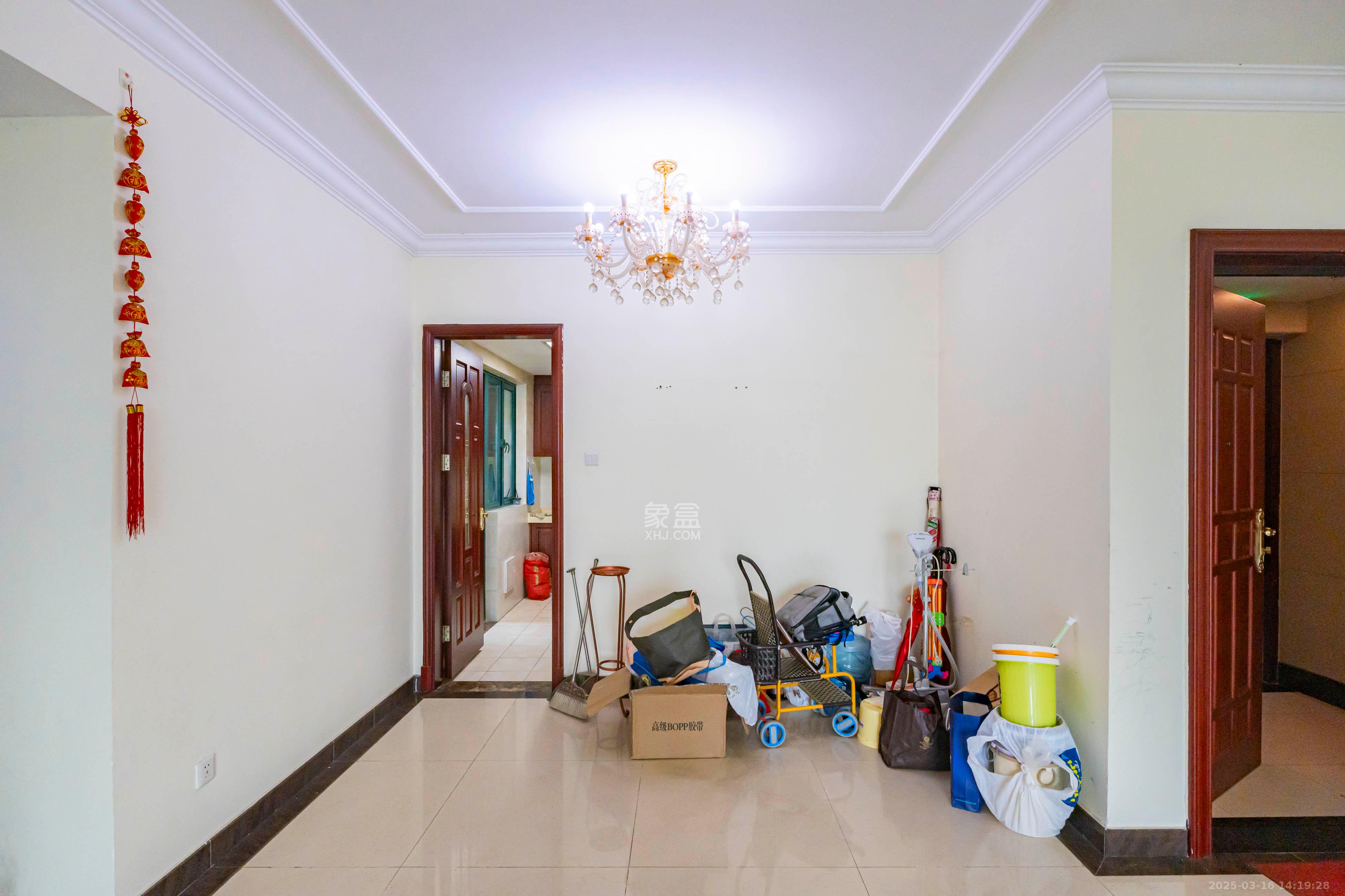 恒大雅苑 4室2厅2卫 3200.0元/月 恒大雅苑 4室2厅2卫 3200.0元/月室内图