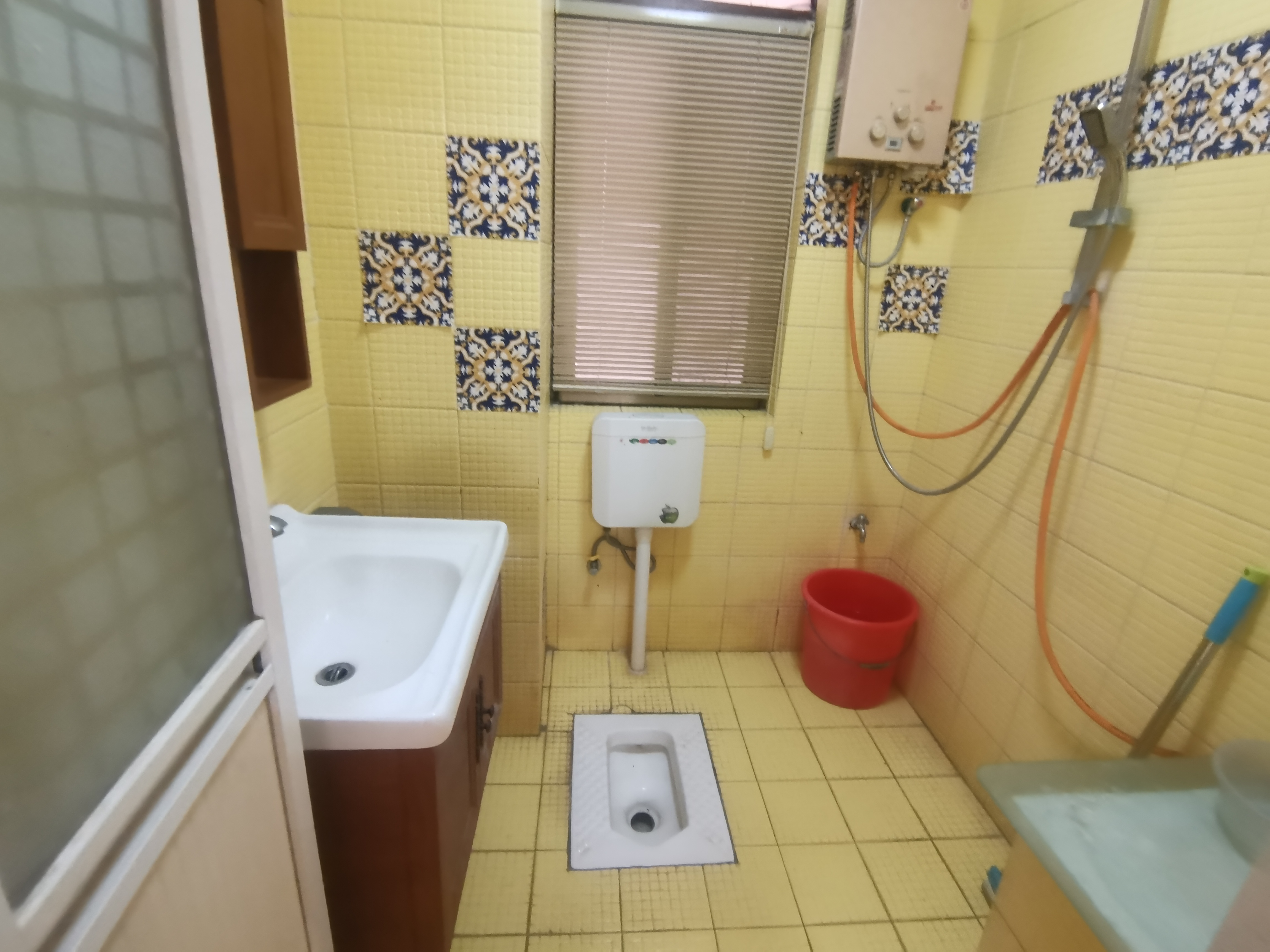 海房新村 9室2厅3卫 10000.0元/月 海房新村 9室2厅3卫 10000.0元/月室内图