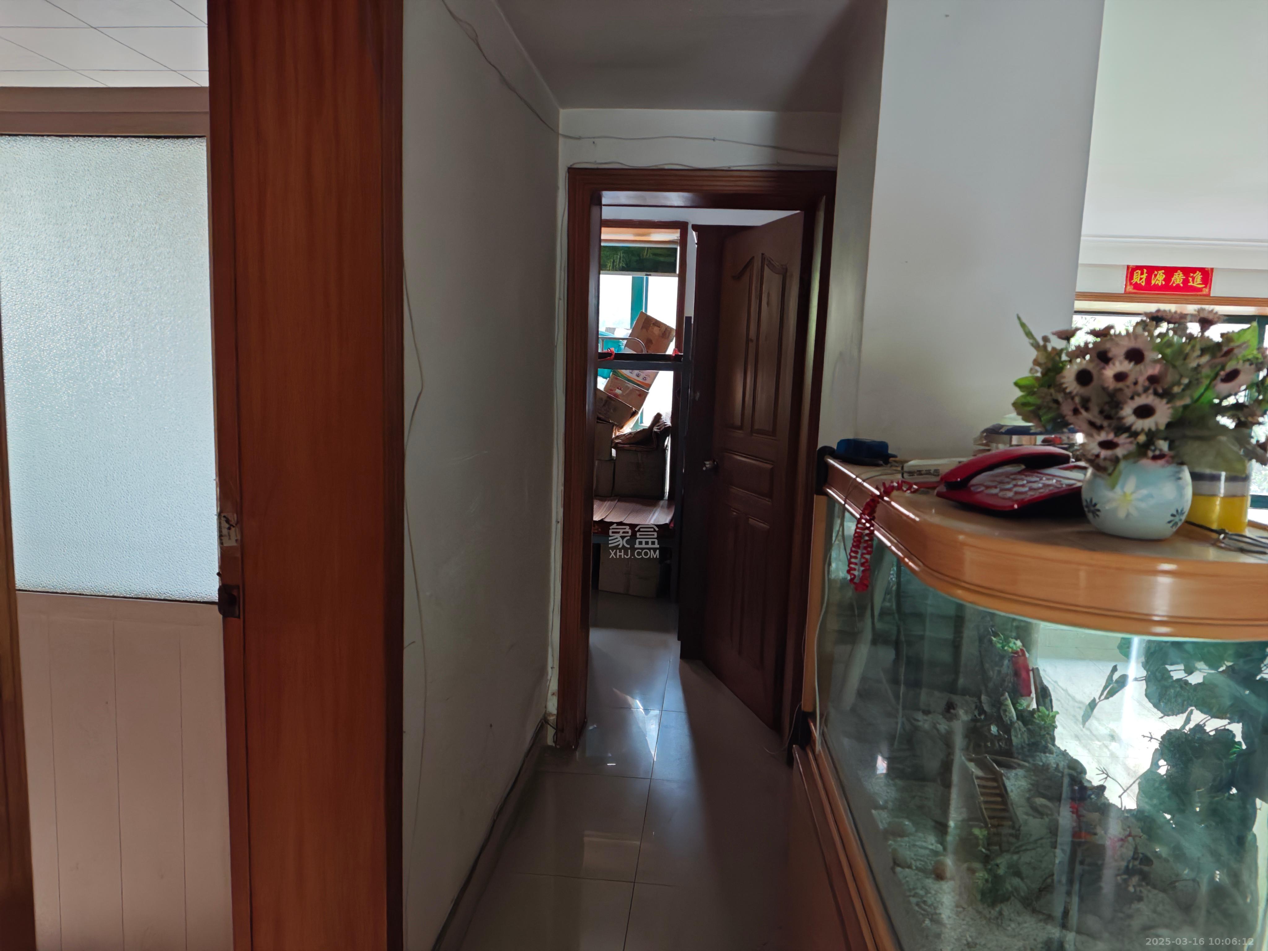 四季阳光花城  4室2厅2卫    4500.0元/月室内图