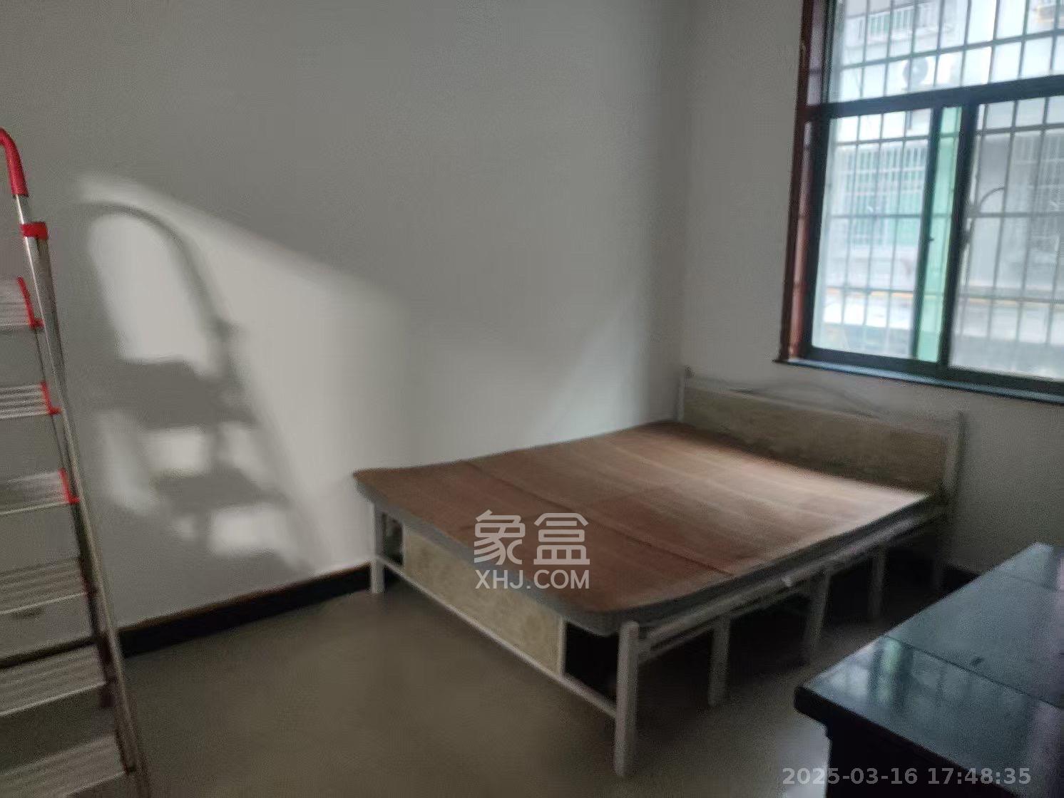 松雅安置小区  3室2厅1卫   1300.00元/月室内图