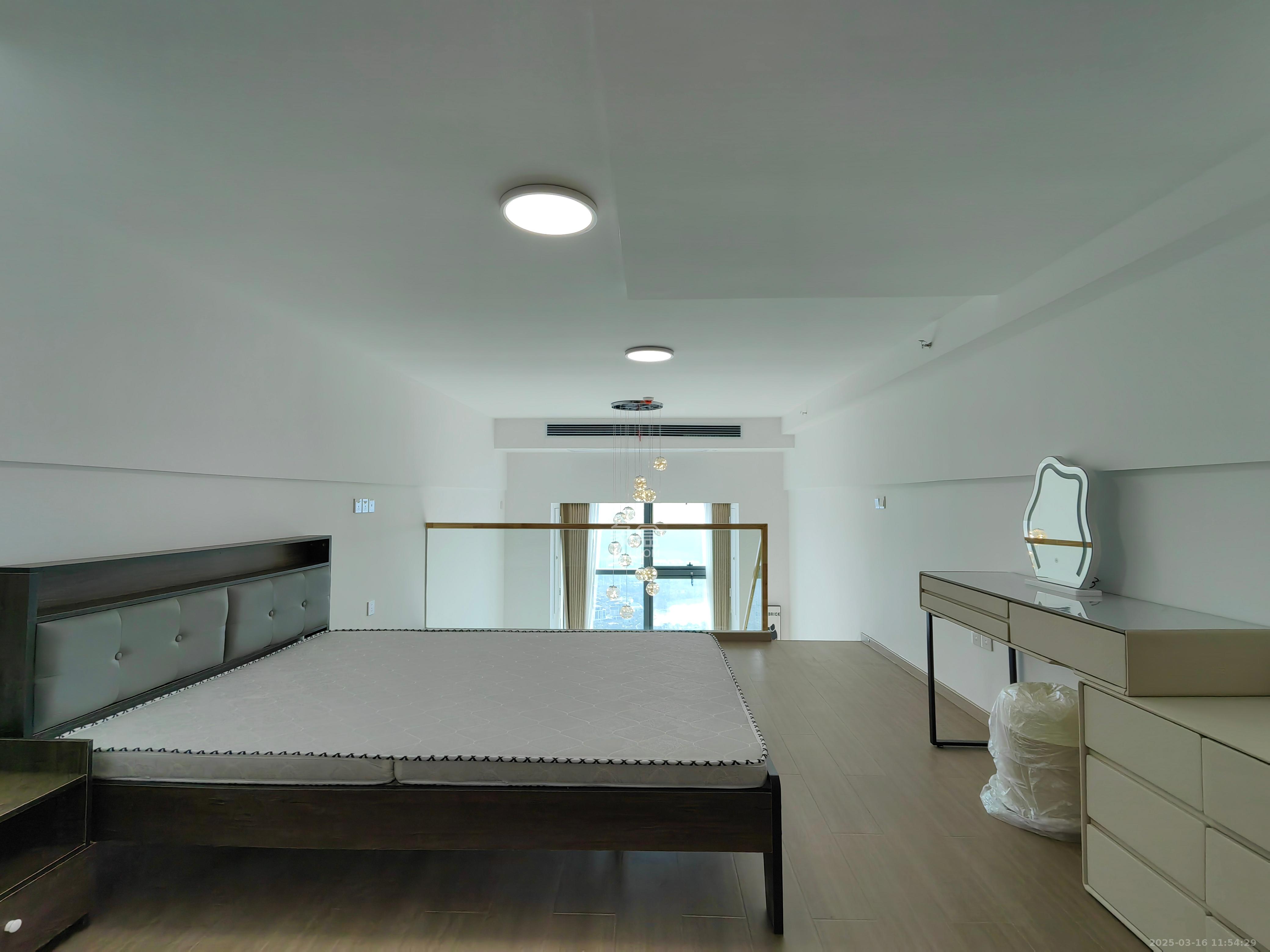 中建寶鉑公館  1室1廳1衛(wèi)   2800.00元/月室內(nèi)圖