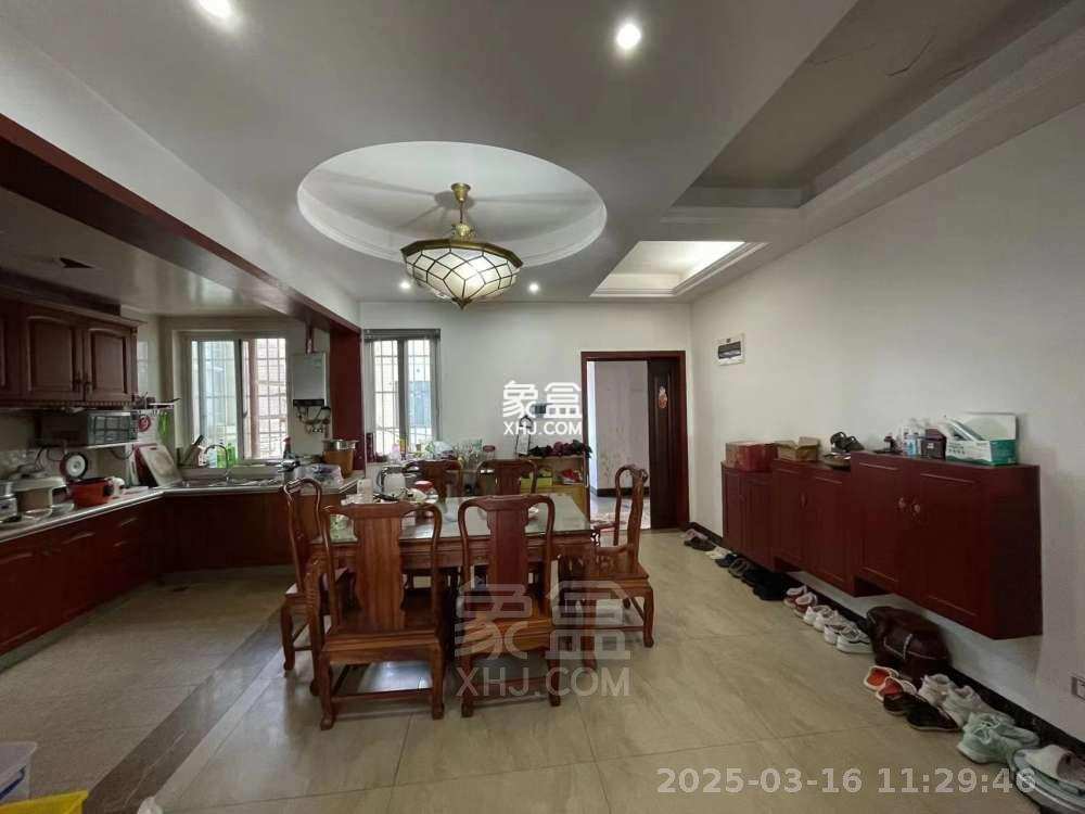 利江花园 4室2厅2卫 2000.0元/月 利江花园 4室2厅2卫 2000.0元/月室内图