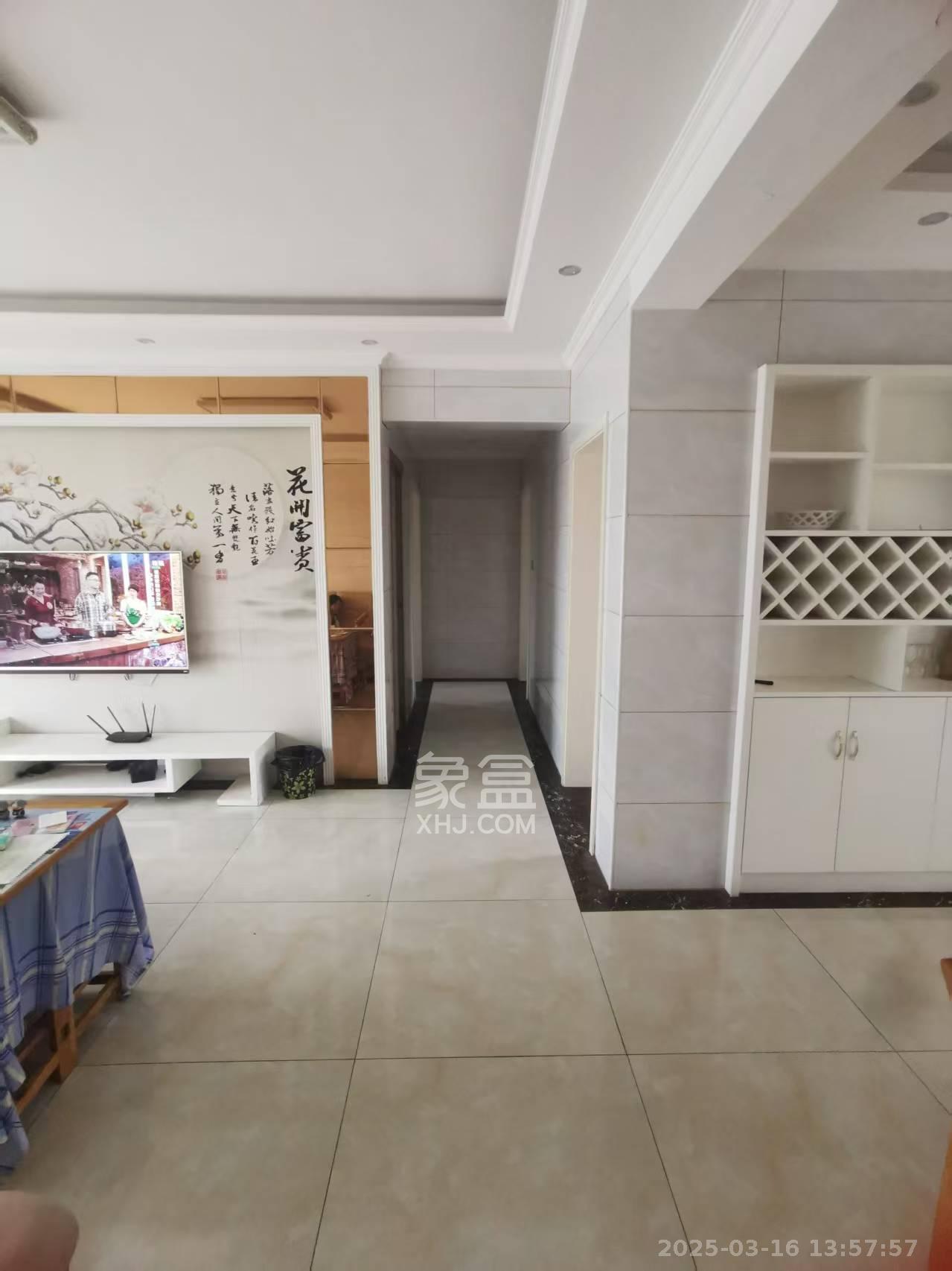 佳美紫郡  3室2厅2卫    2000.0元/月 佳美紫郡  3室2厅2卫    2000.0元/月室内图