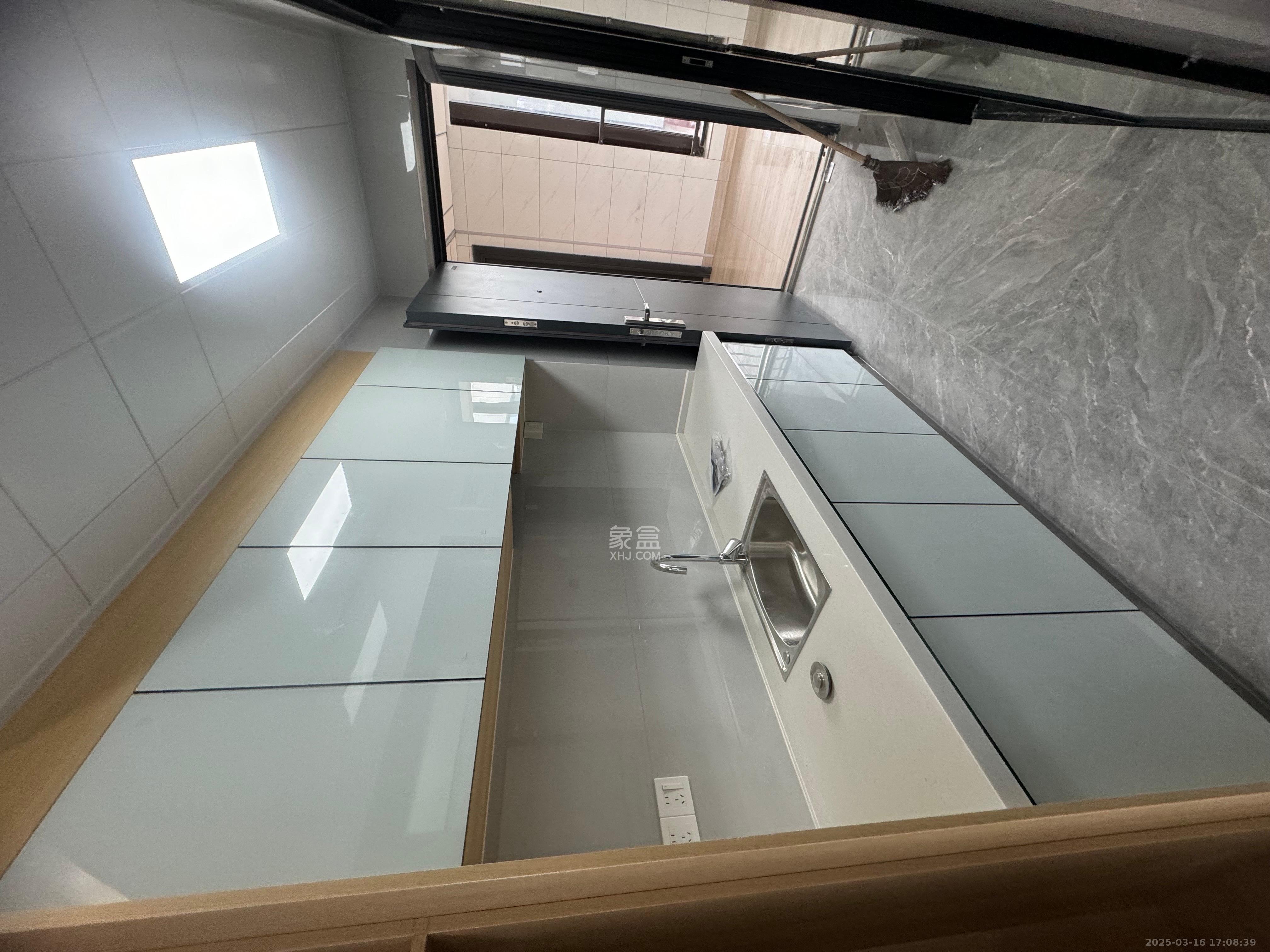 臻园  1室1厅1卫   1400.00元/月室内图