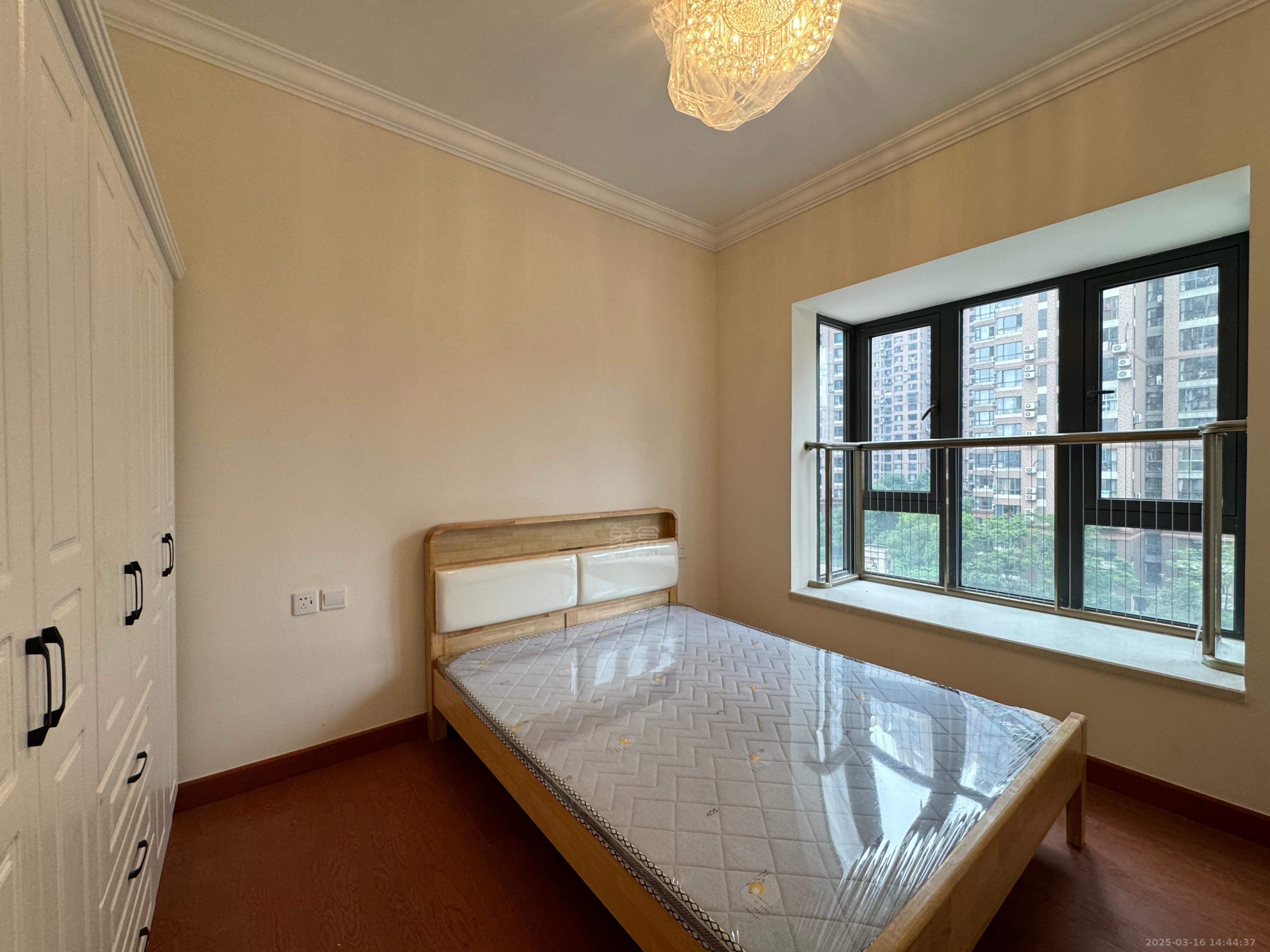 恒大华府 3室2厅2卫 2100.0元/月 恒大华府 3室2厅2卫 2100.0元/月室内图