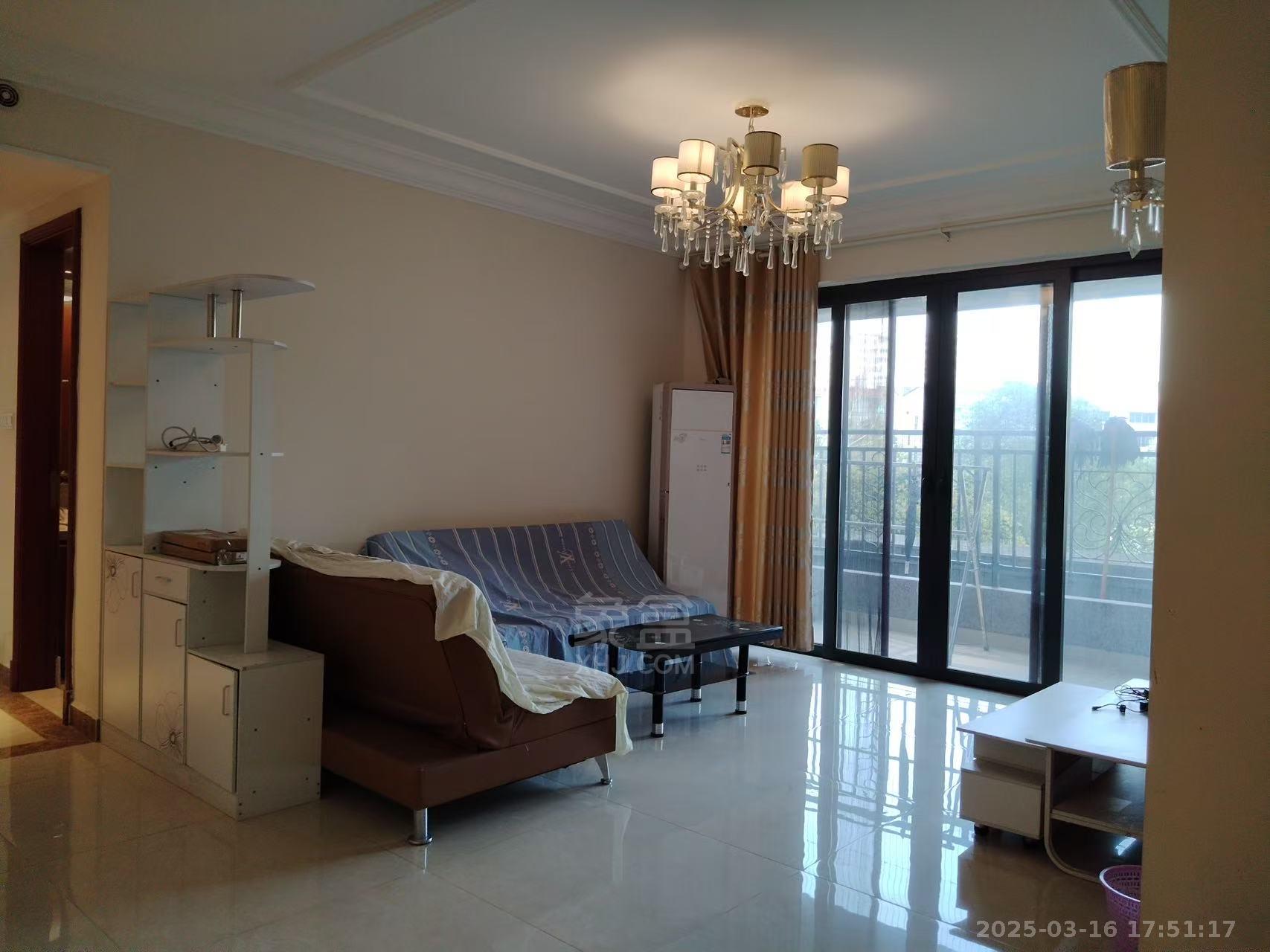 恒大华府 3室2厅1卫 2100.0元/月 恒大华府 3室2厅1卫 2100.0元/月室内图