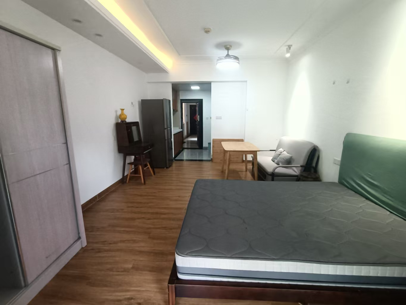 粤泰滨江花园 1室1厅1卫 60.0万 粤泰滨江花园 1室1厅1卫 60.0万室内图