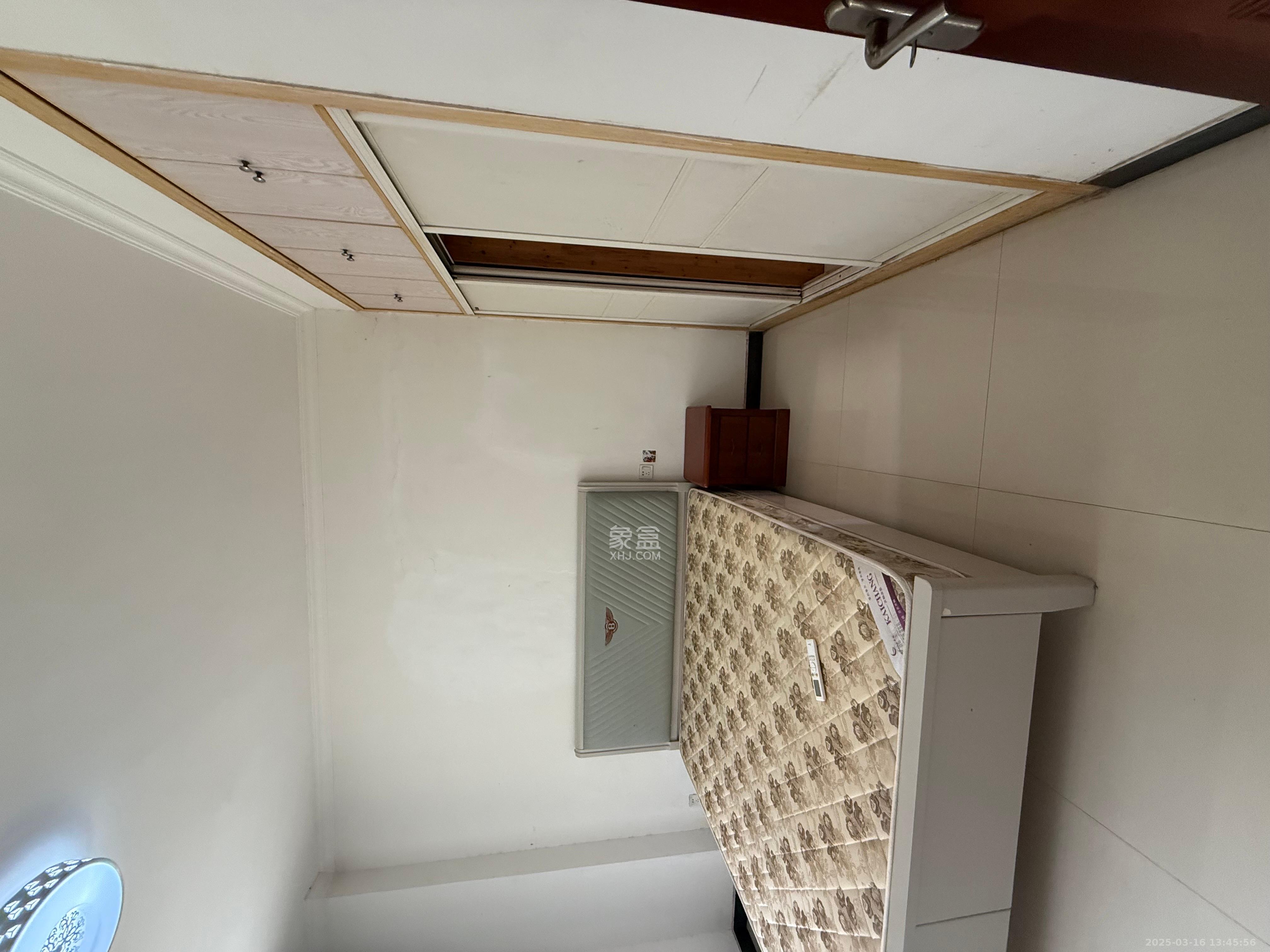 领东汇 4室2厅2卫 3200.0元/月 领东汇 4室2厅2卫 3200.0元/月室内图