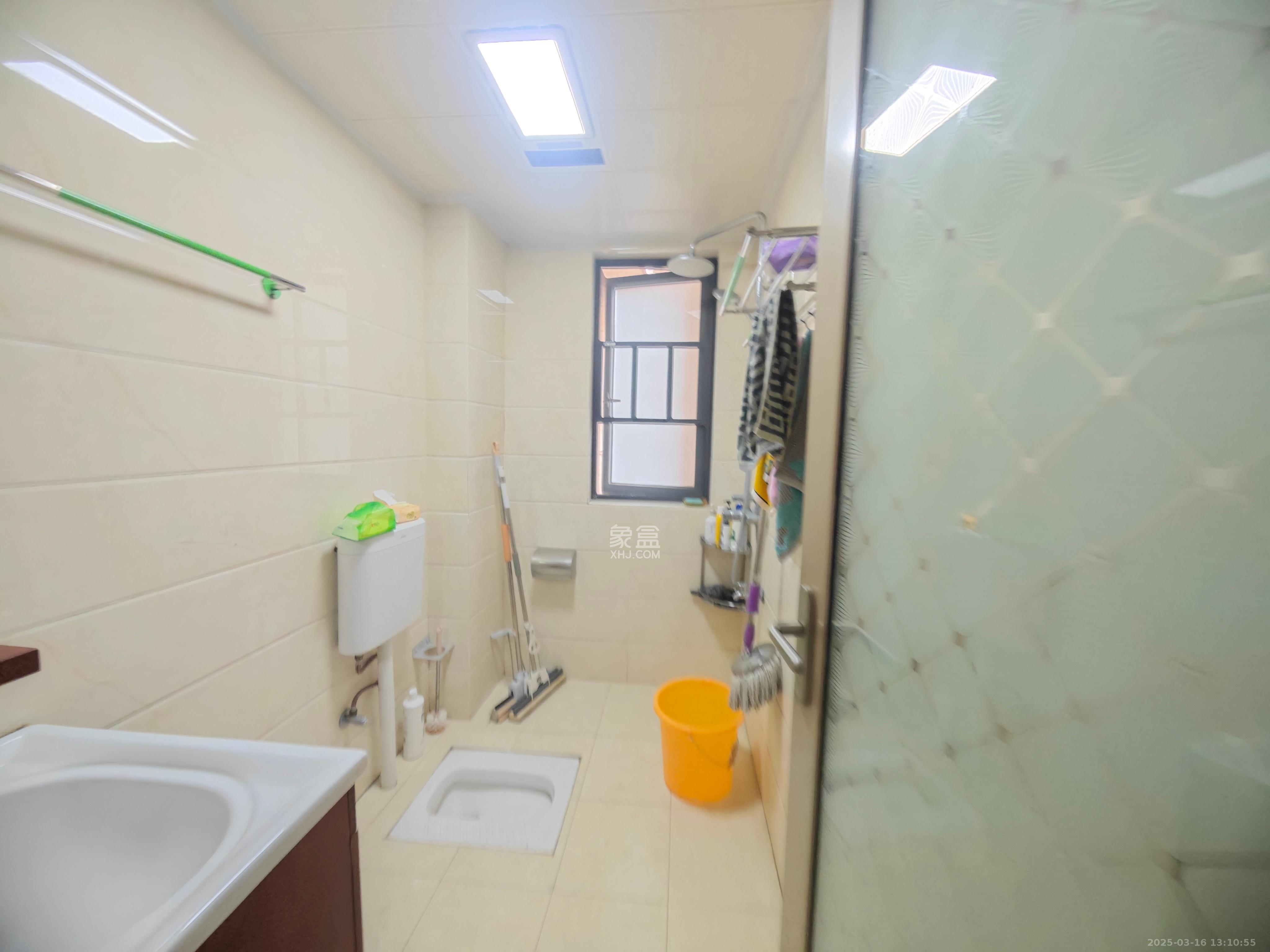 金茂梅溪湖  3室2厅2卫    2900.0元/月室内图