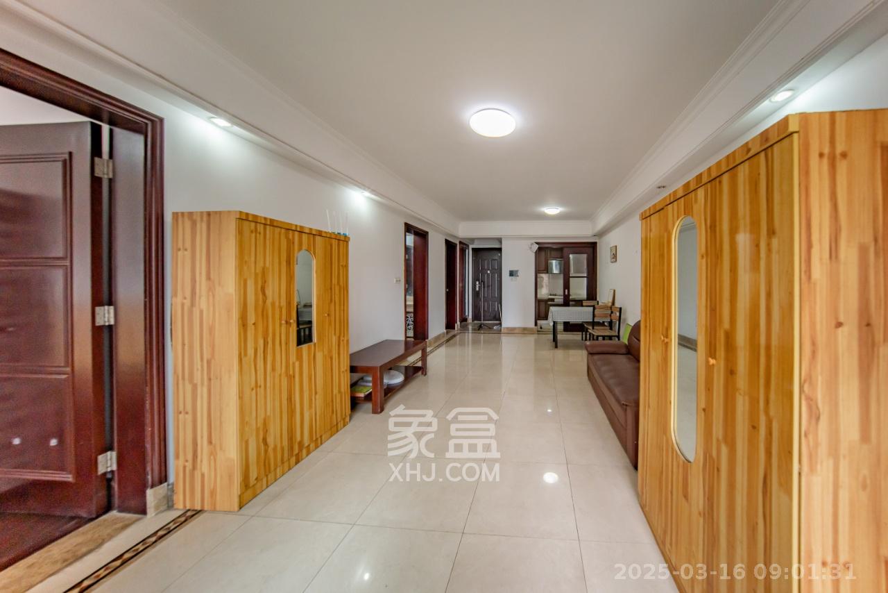 中海国际一期 3室2厅1卫 1900.0元/月 中海国际一期 3室2厅1卫 1900.0元/月室内图