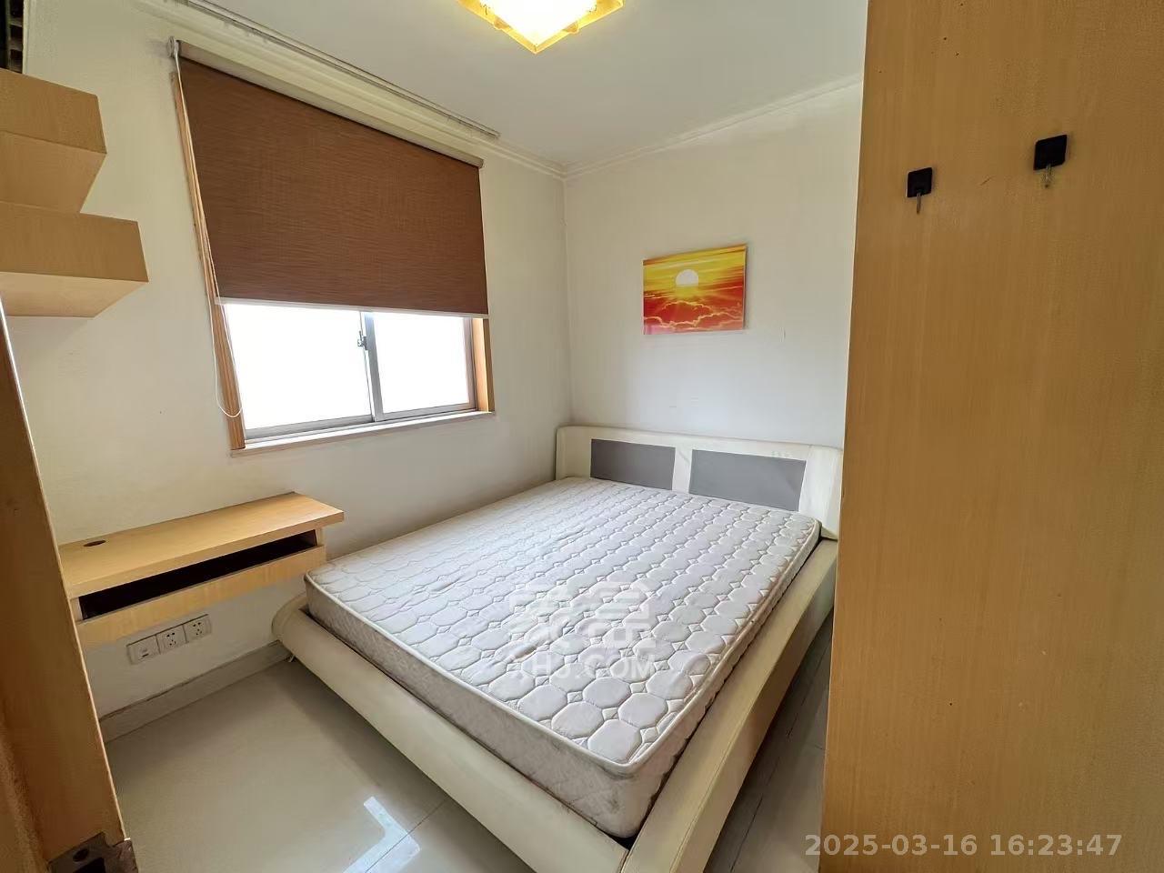 上河国际F座  2室2厅1卫   2300.00元/月室内图