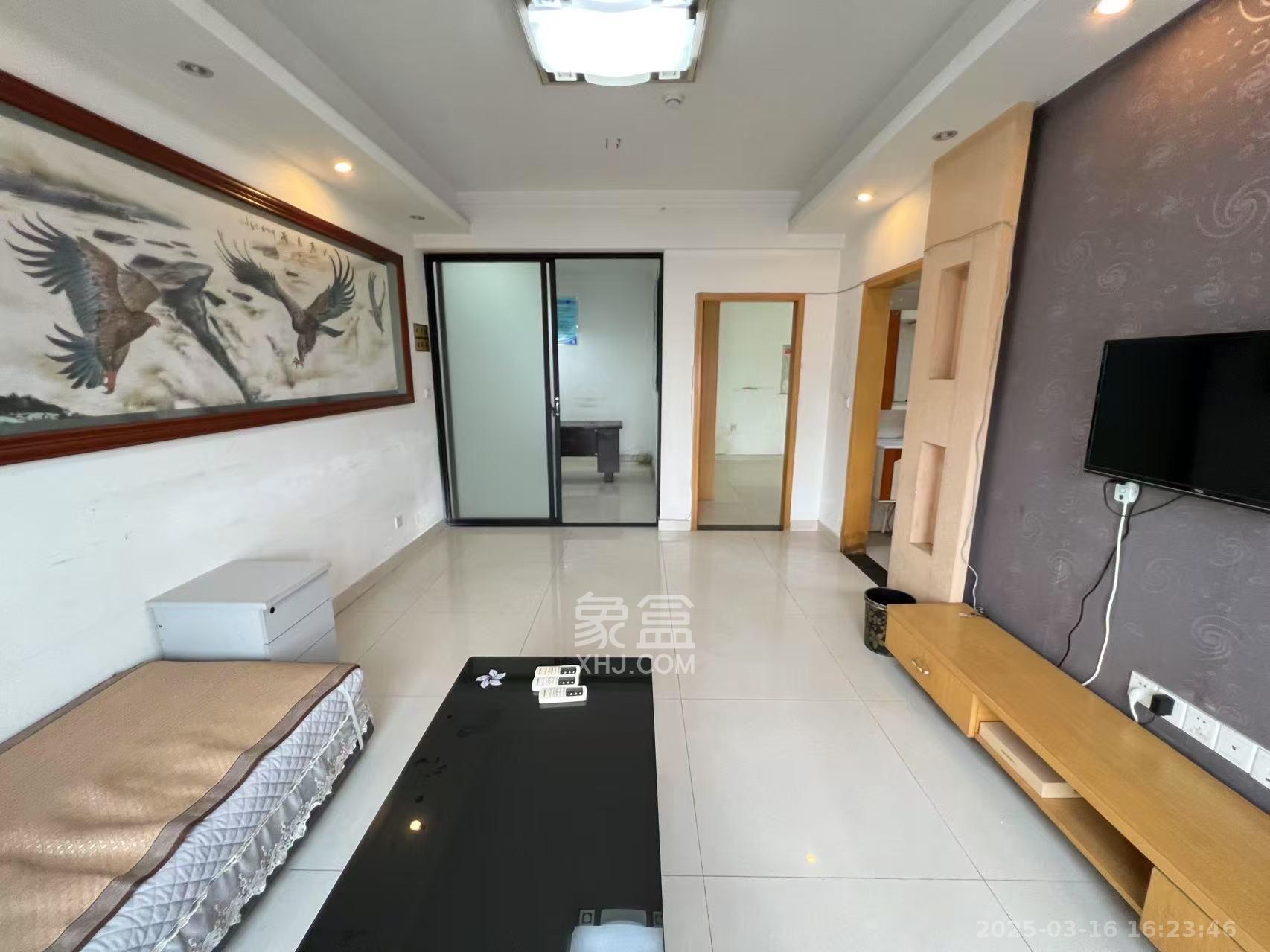 上河国际F座  2室2厅1卫   2300.00元/月室内图