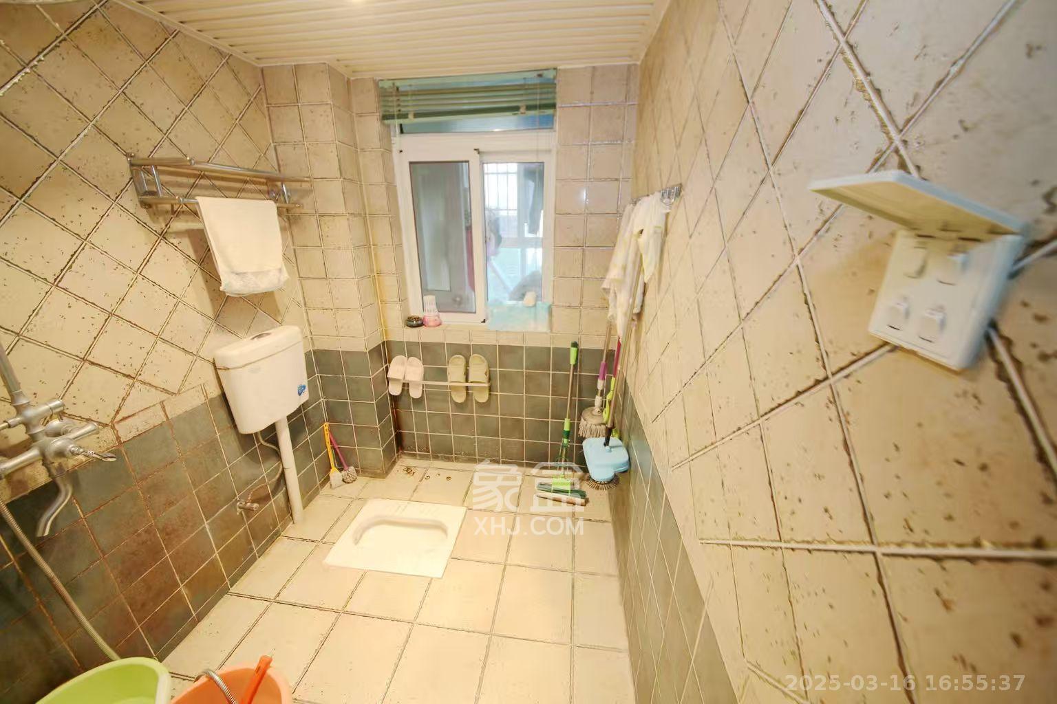 上河国际C区  4室2厅2卫   3600.00元/月室内图