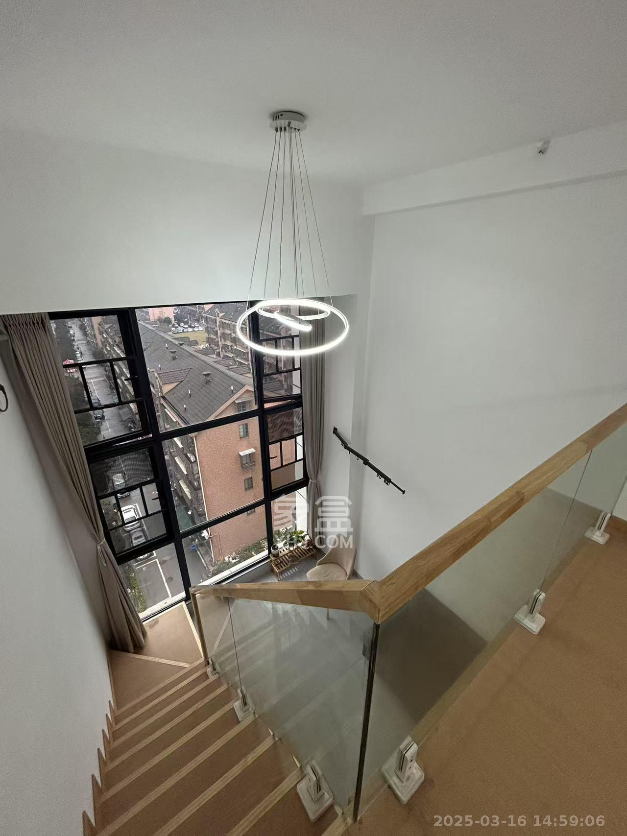 新长海D1站 1室1厅1卫 1350.0元/月 新长海D1站 1室1厅1卫 1350.0元/月室内图