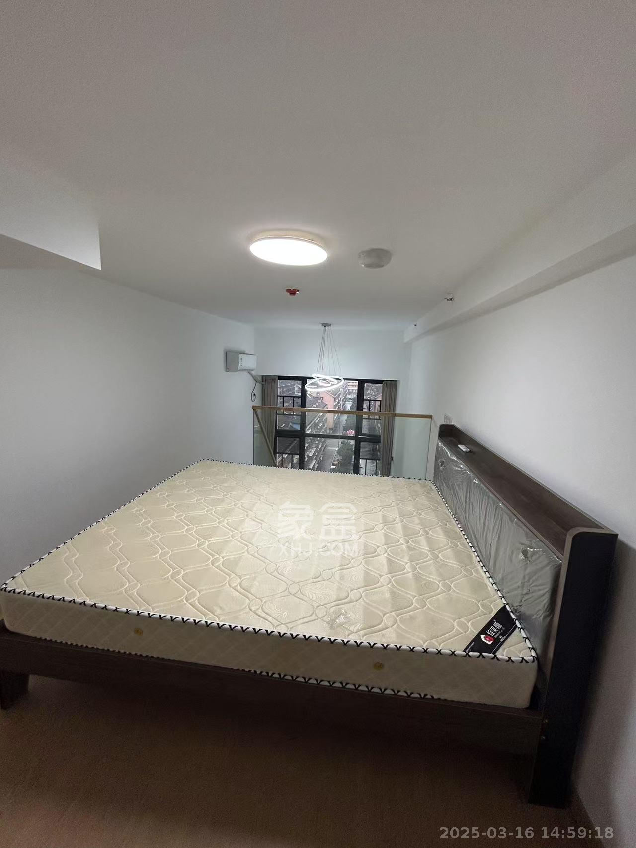 新长海D1站  1室1厅1卫    1350.0元/月室内图